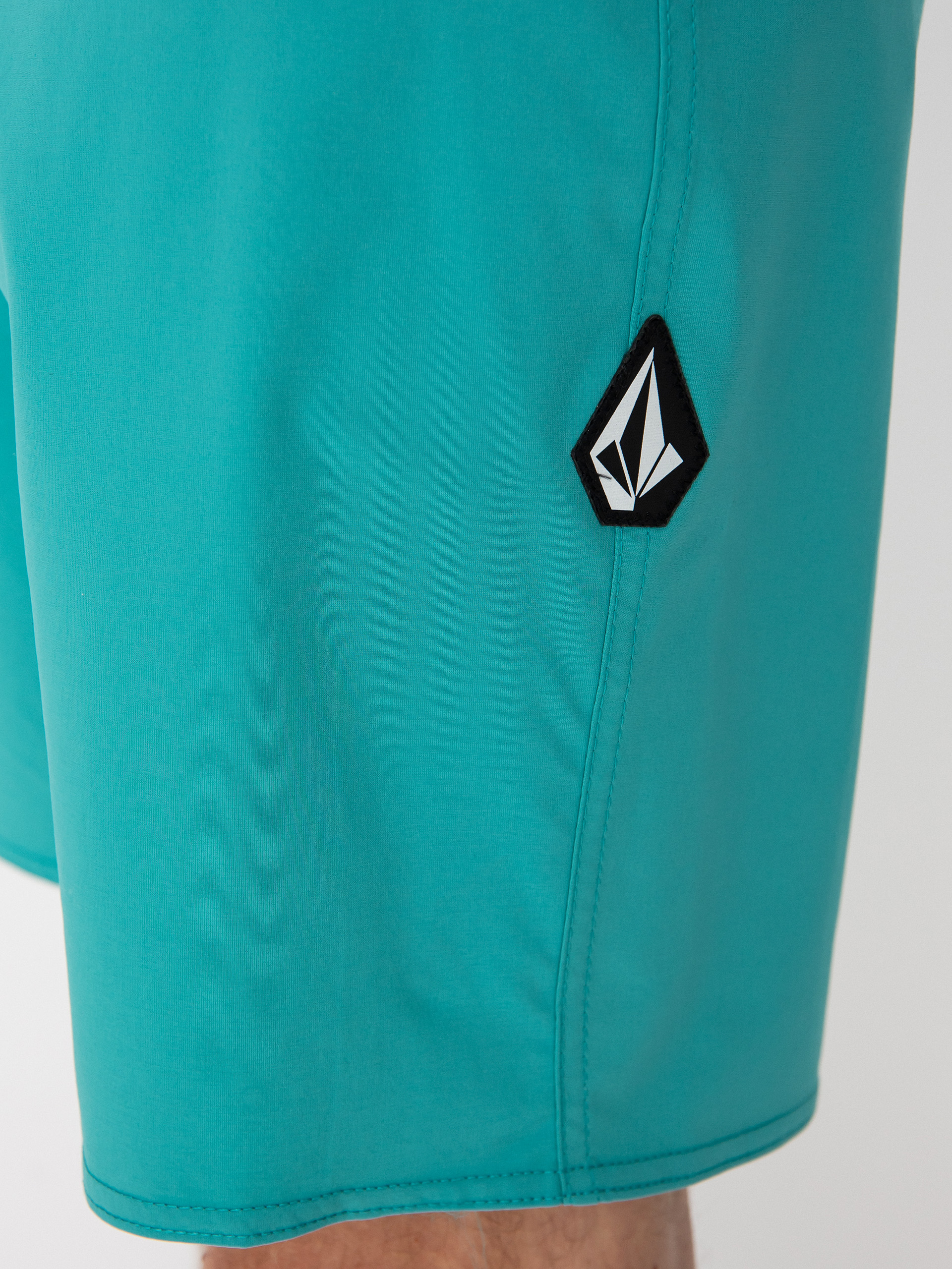 Volcom Lido Solid Mod 18 Boardshorts (temple teal)