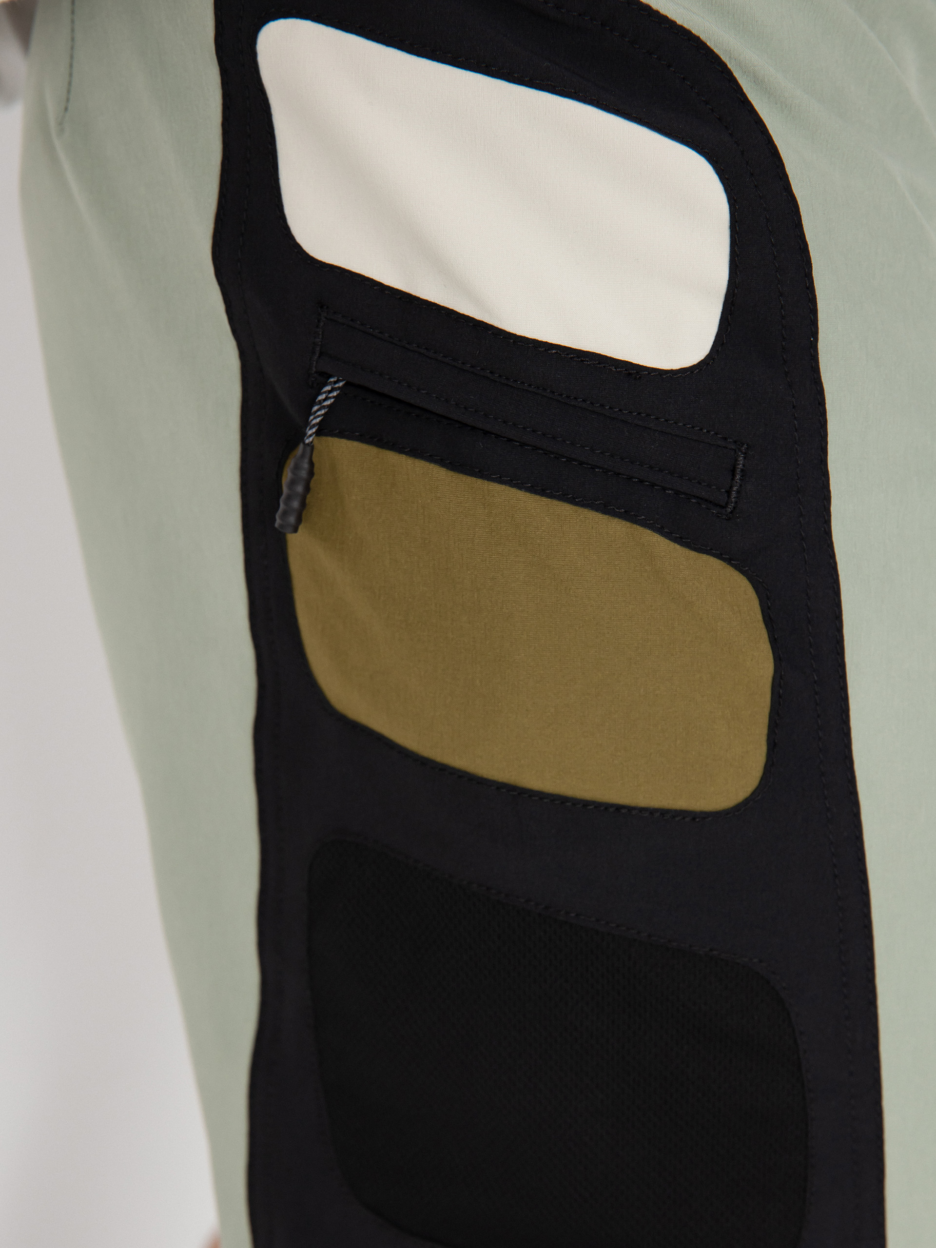 Volcom Surf Vitals Yago Dora 19 Boardshorts (seagrass green)