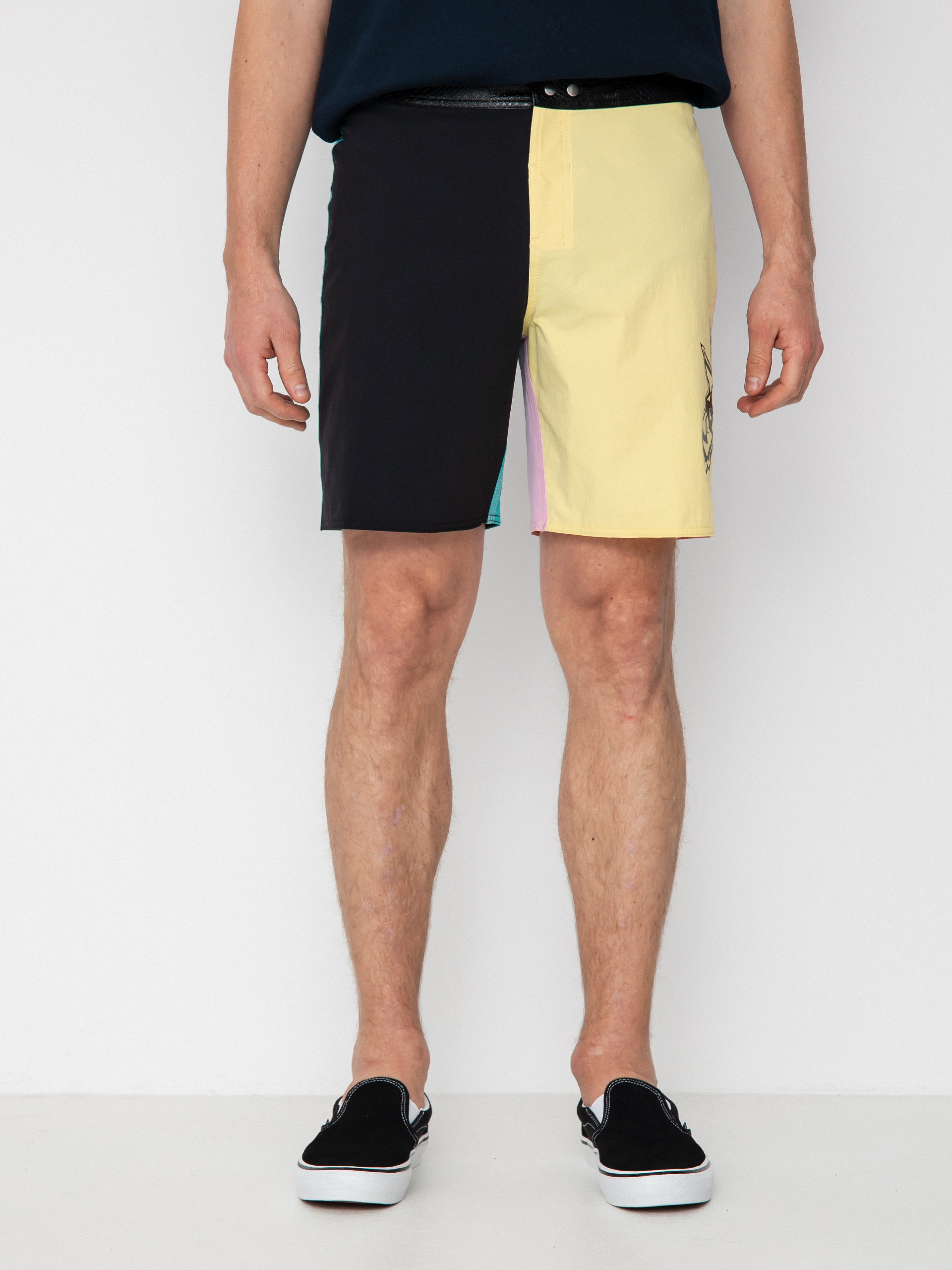 Volcom V Ent Liberators 18 Boardshorts (dawn yellow)