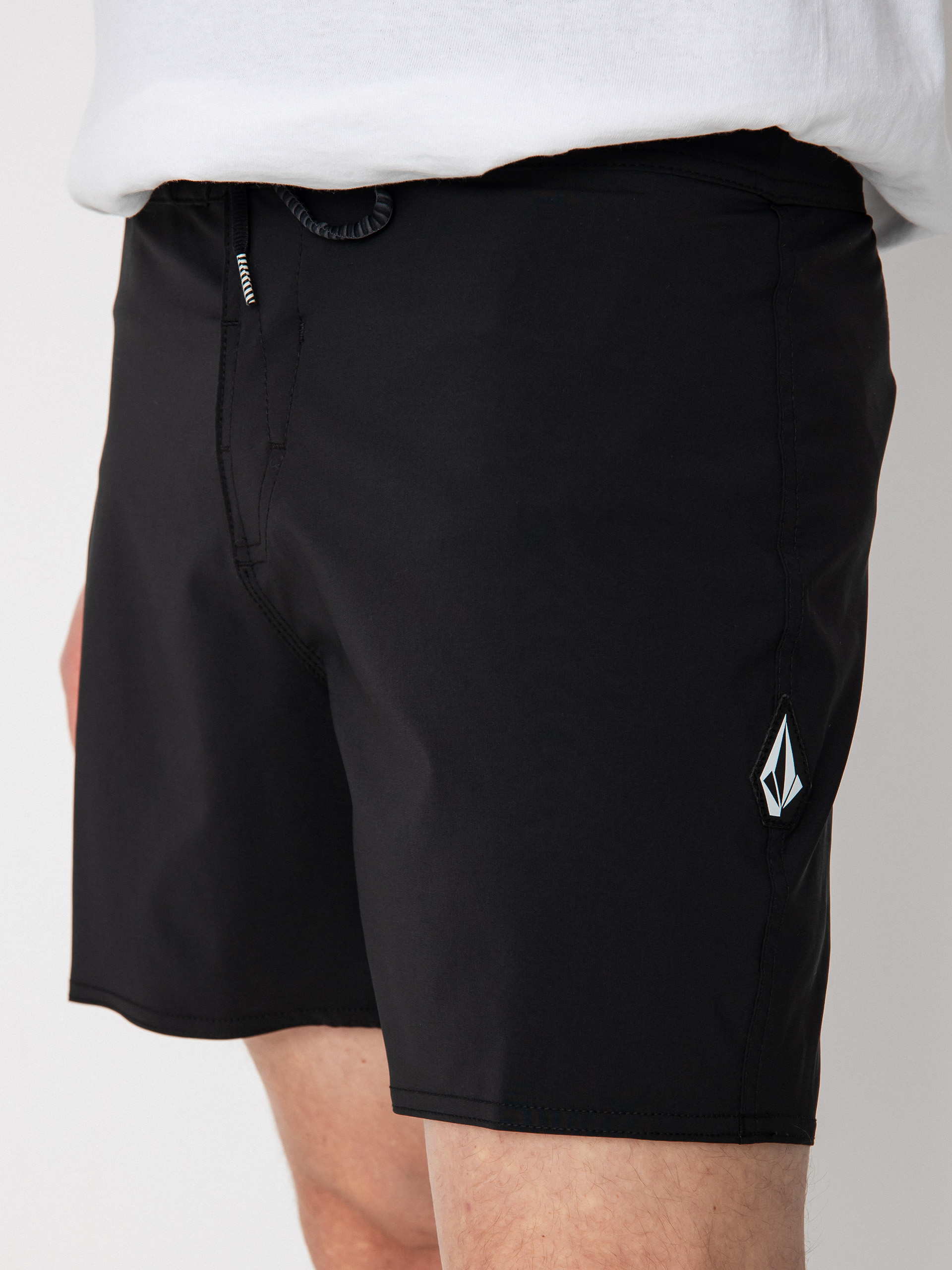Volcom Lido Solid Mod 16 Boardshorts (black)