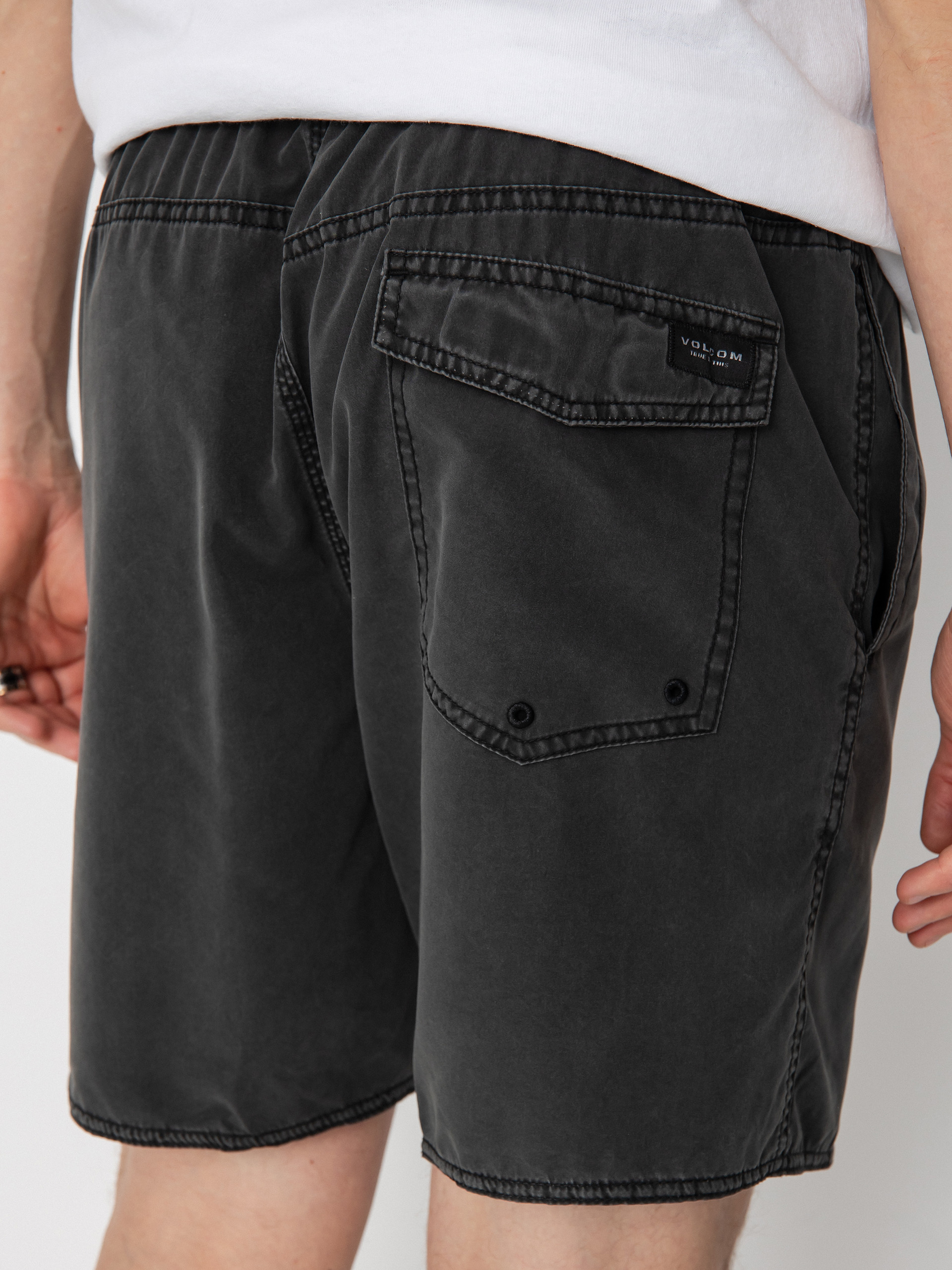 Volcom Center Trunk 17 Shorts (black)