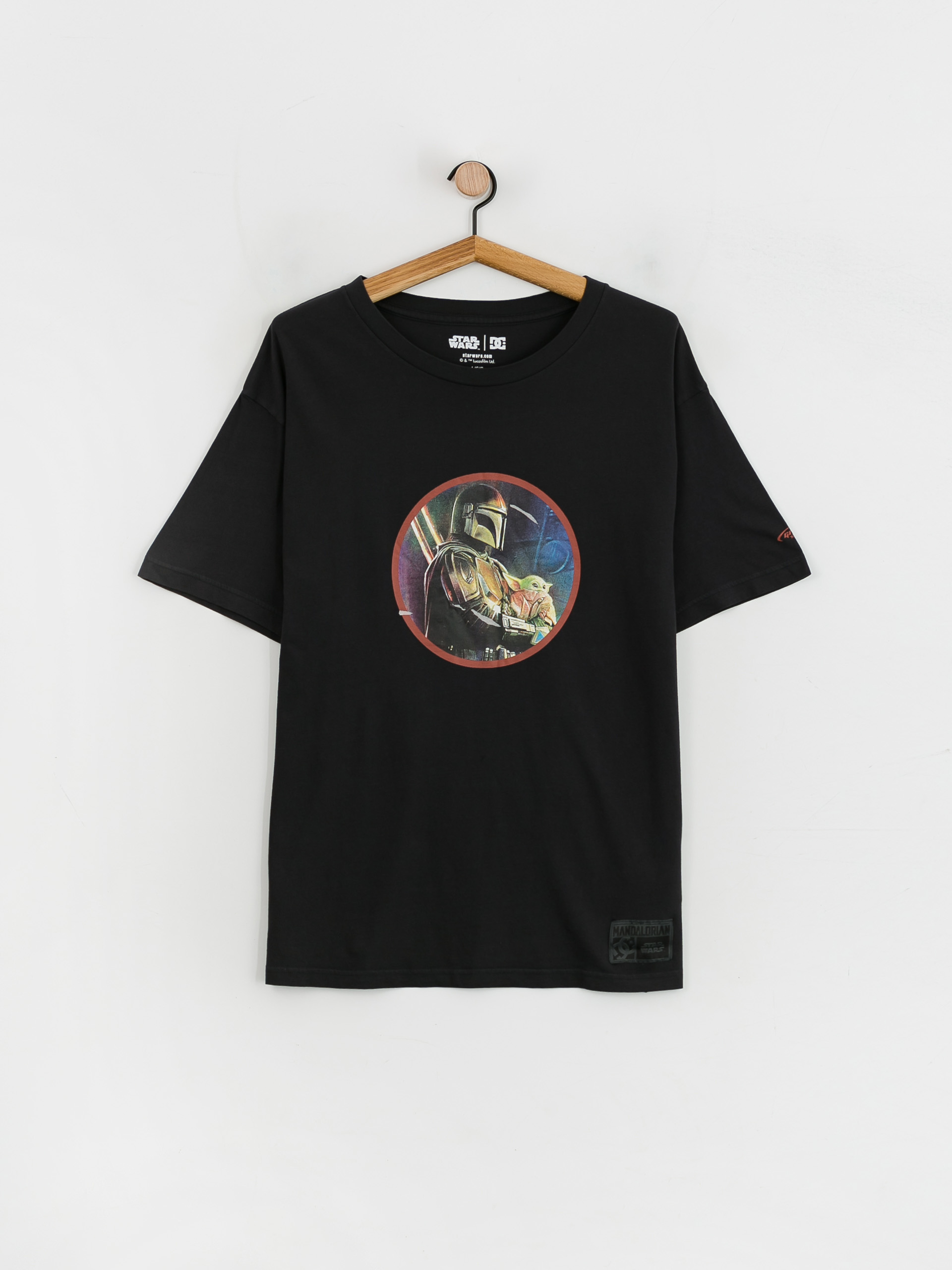 DC X Star Wars Mando Child T-Shirt (black pigment dye)