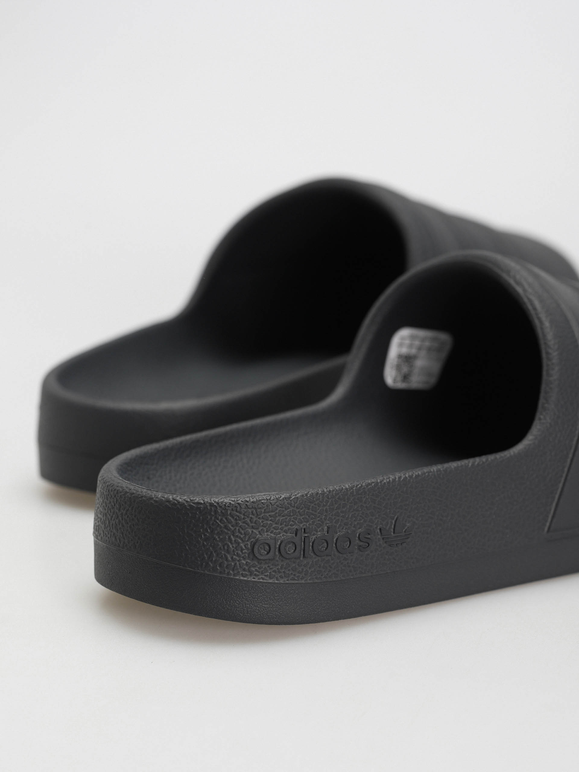 adidas Originals Adifom Adilette Badeschuhe (carbon/carbon/cblack)