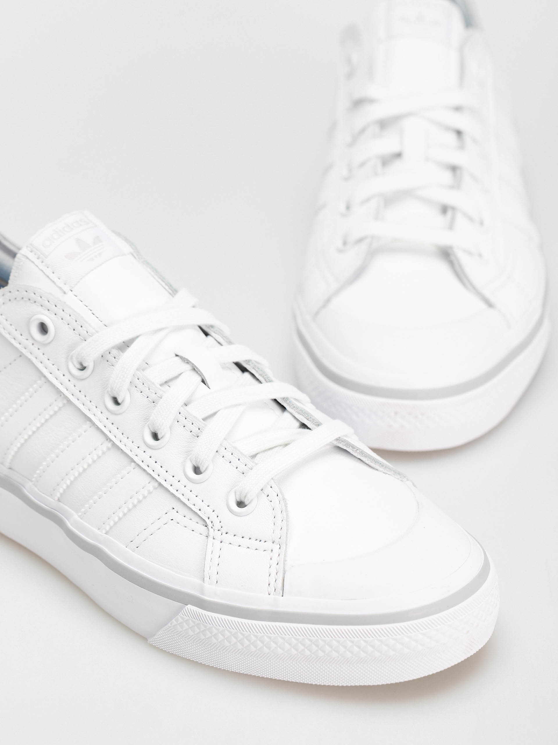 adidas Nizza Low Adv Schuhe (ftwwht/ftwwht/gretwo)