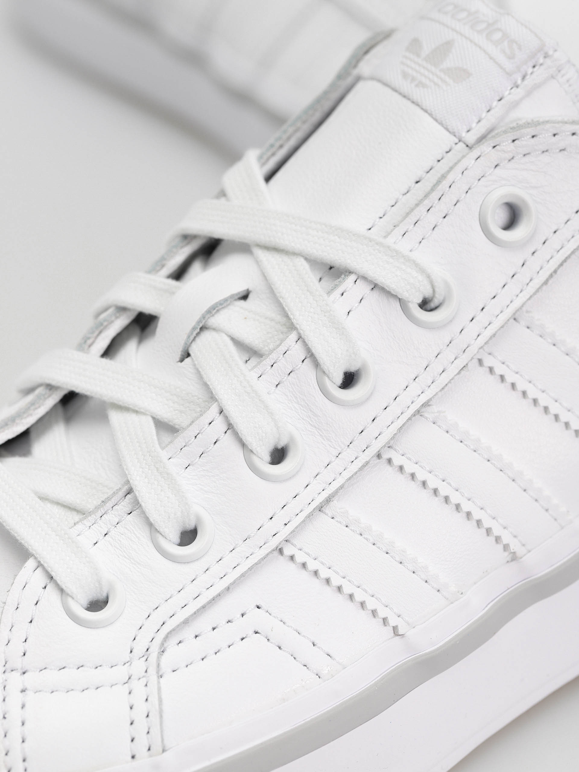 adidas Nizza Low Adv Schuhe (ftwwht/ftwwht/gretwo)