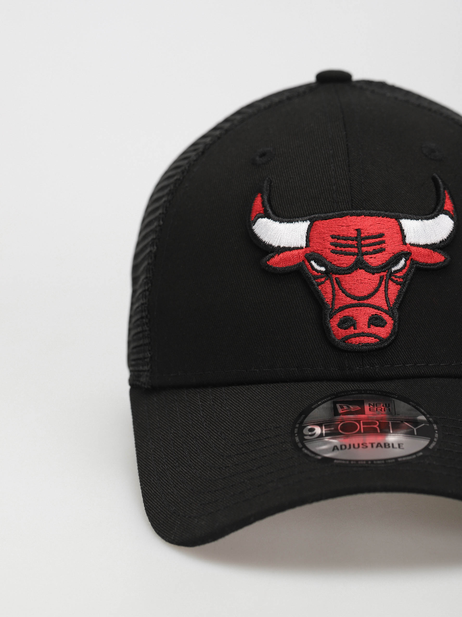 New Era Home Field 9Forty Trucker Chicago Bulls Cap (black)