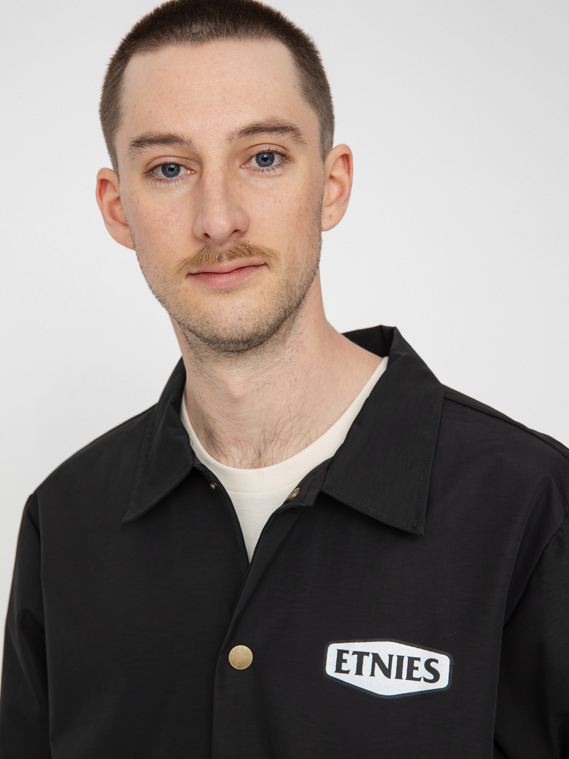 Etnies Dystopia Coaches Jacket (black)