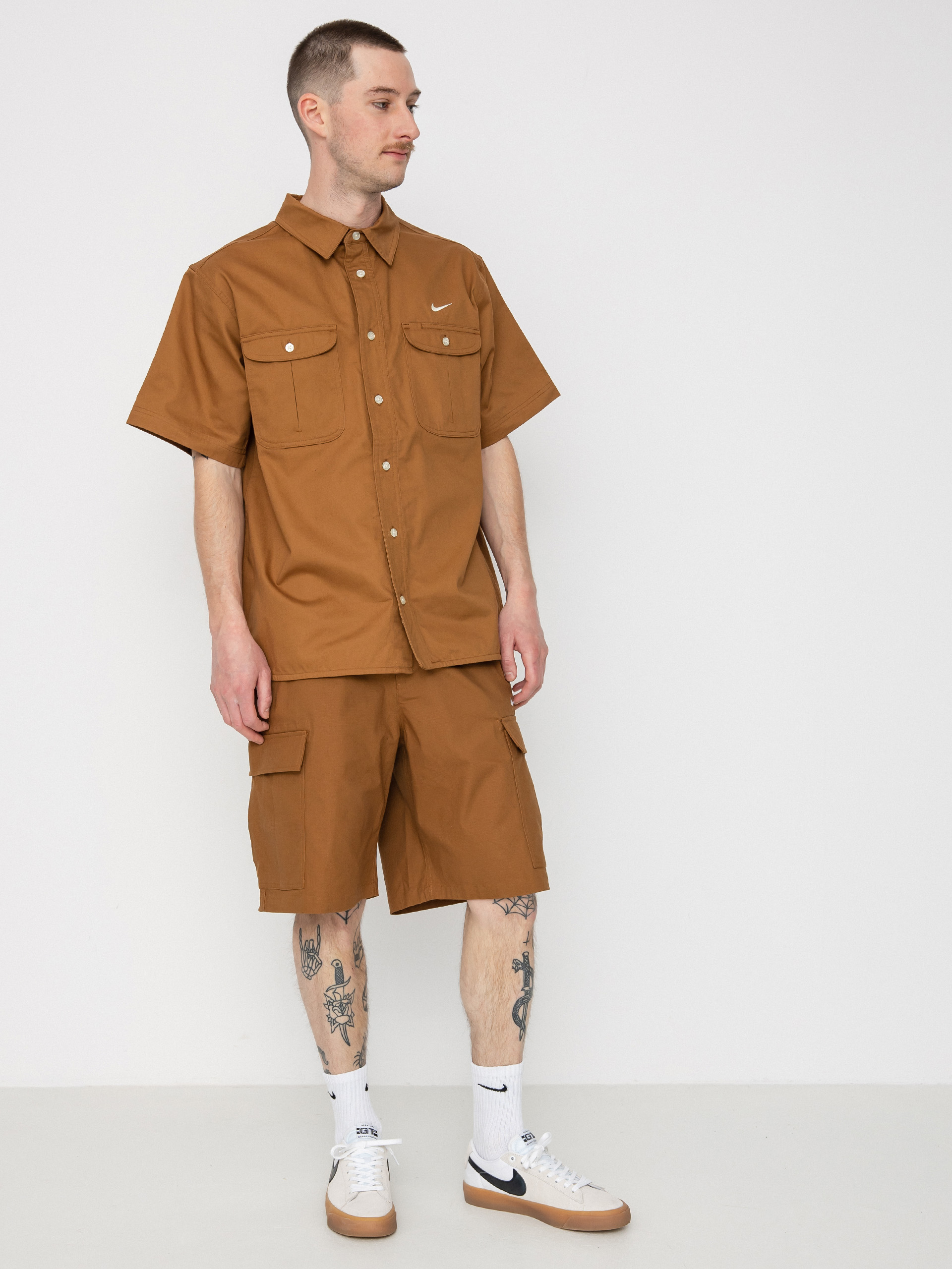 Nike SB Tanglin Woven Button Up Shirt (ale brown/coconut milk)