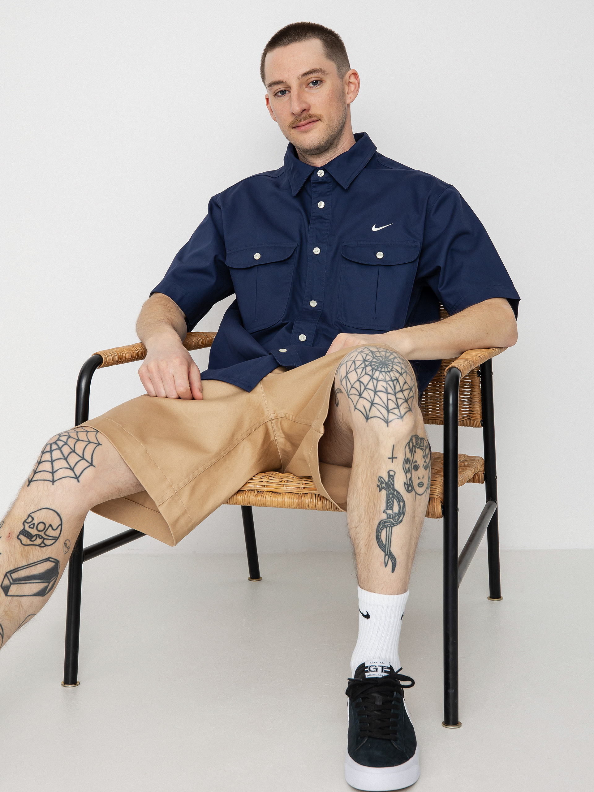 Nike SB Tanglin Woven Button Up Shirt (midnight navy/coconut milk)