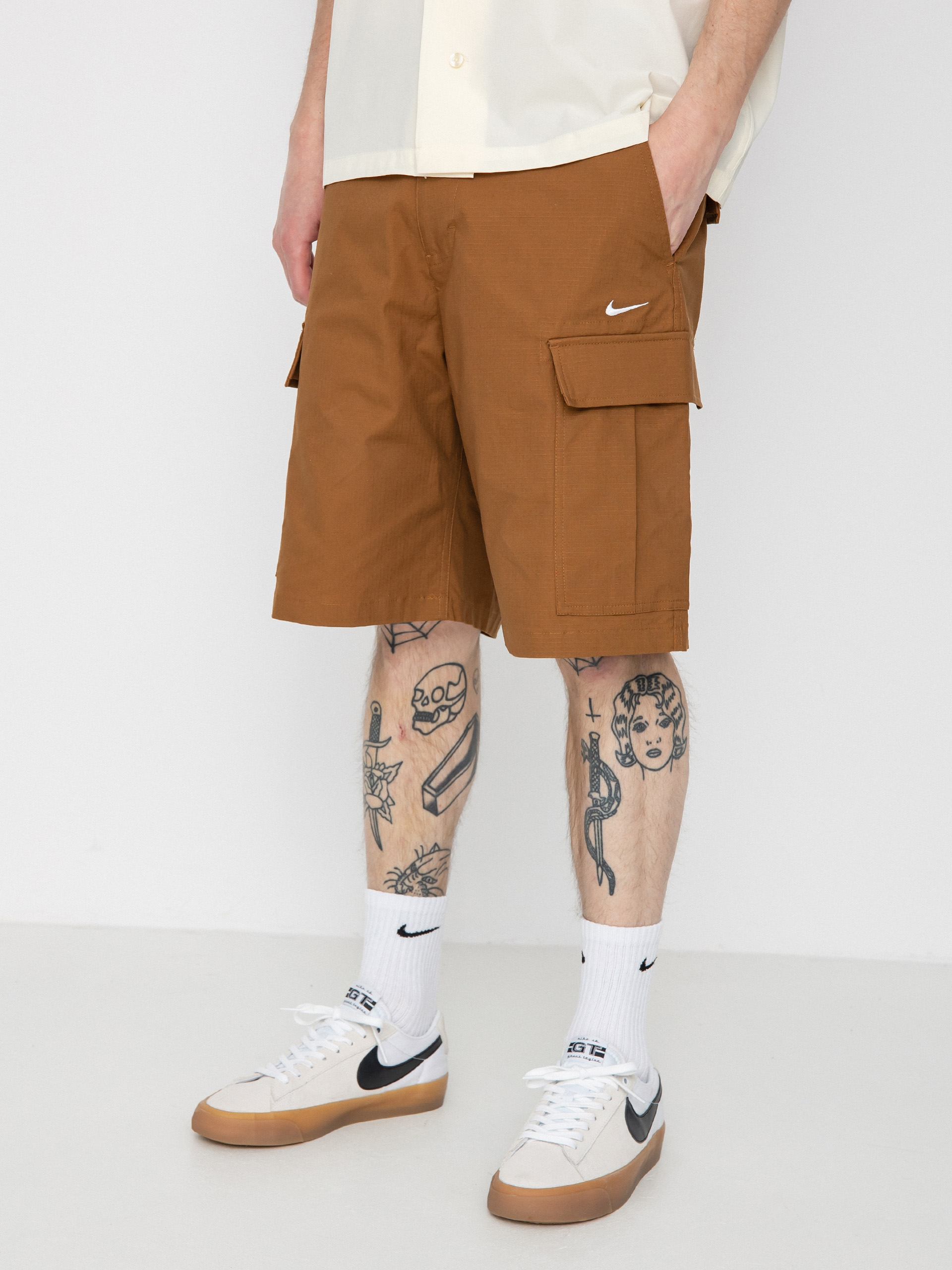 Nike SB Kearny Cargo Shorts (ale brown/white)
