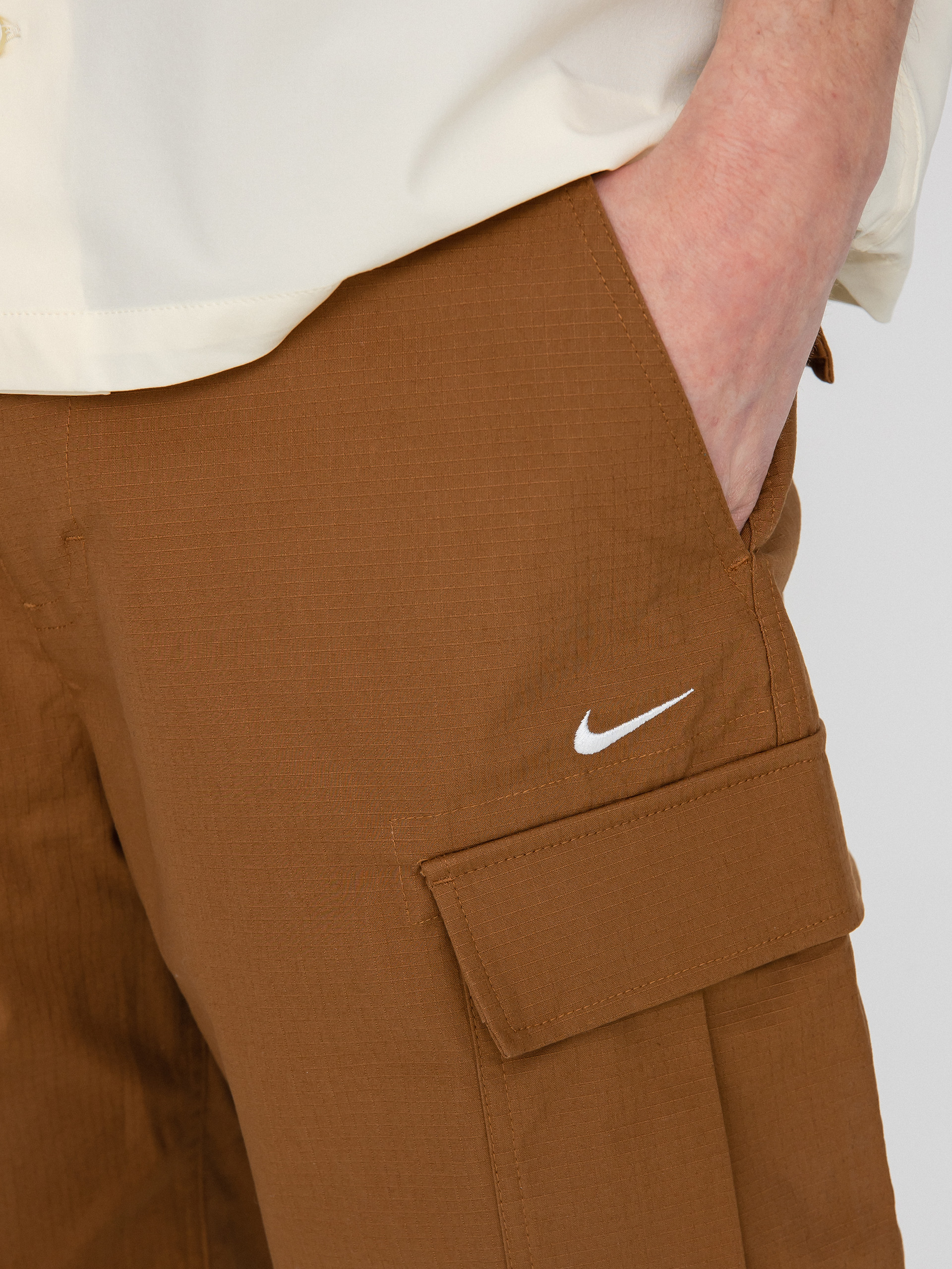 Nike SB Kearny Cargo Shorts (ale brown/white)