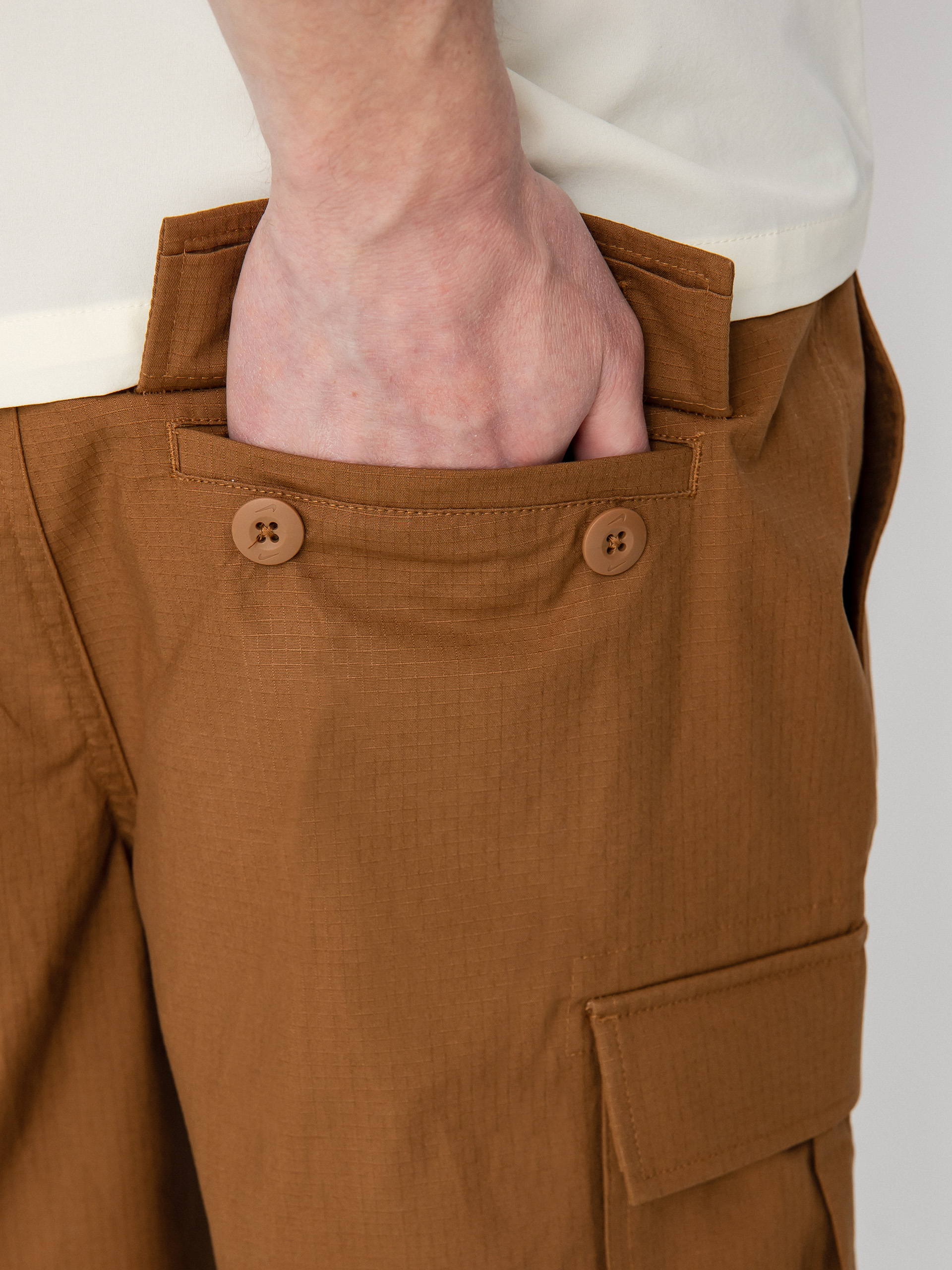 Nike SB Kearny Cargo Shorts (ale brown/white)