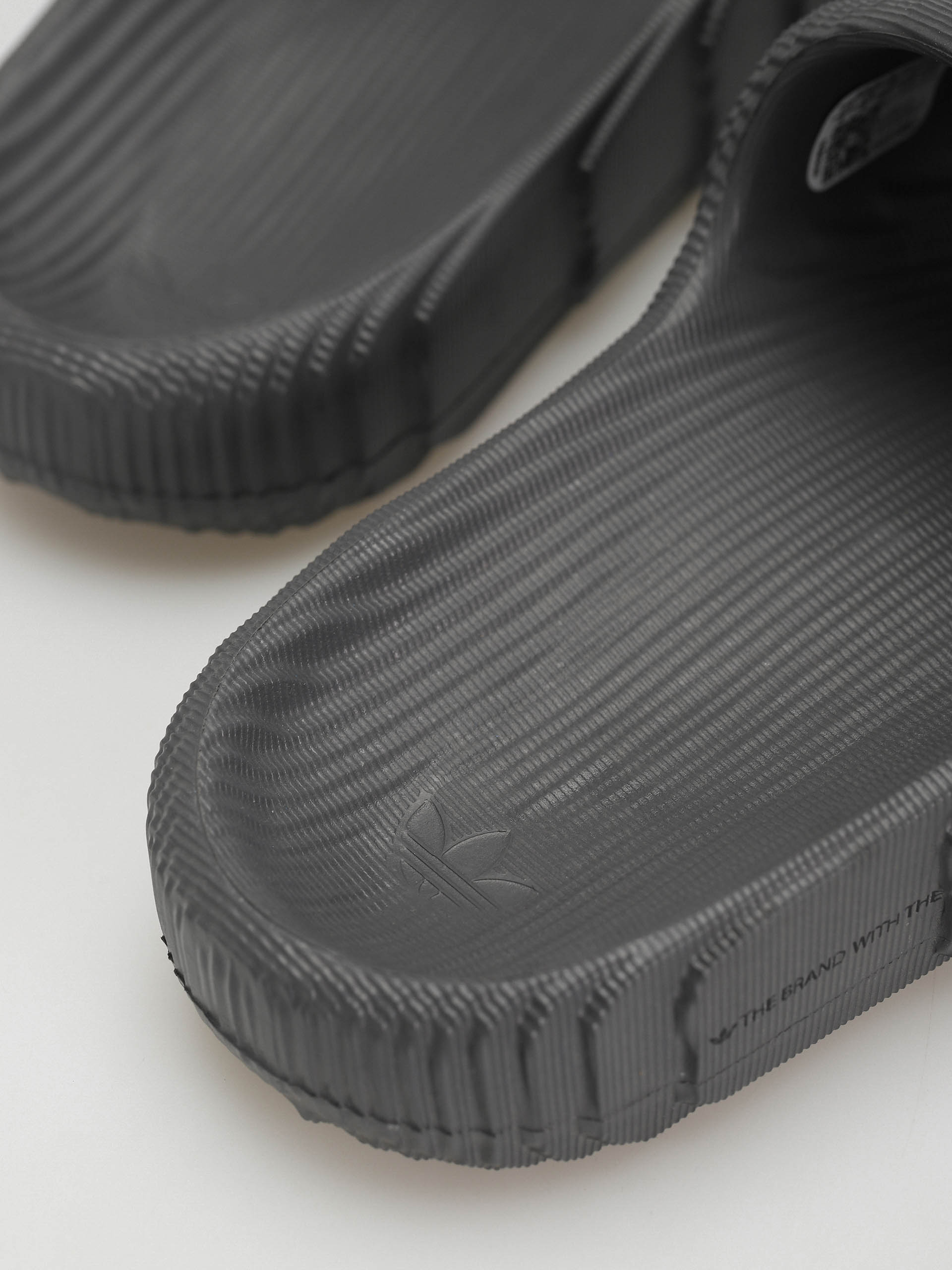 adidas Originals Adilette 22 Badeschuhe (grefiv/grefiv/cblack)