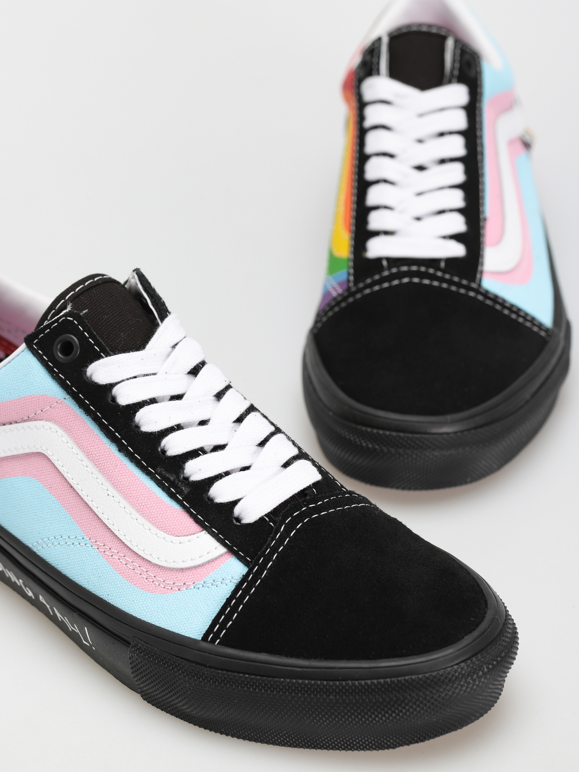 Vans Skate Old Skool Shoes (pride multi)