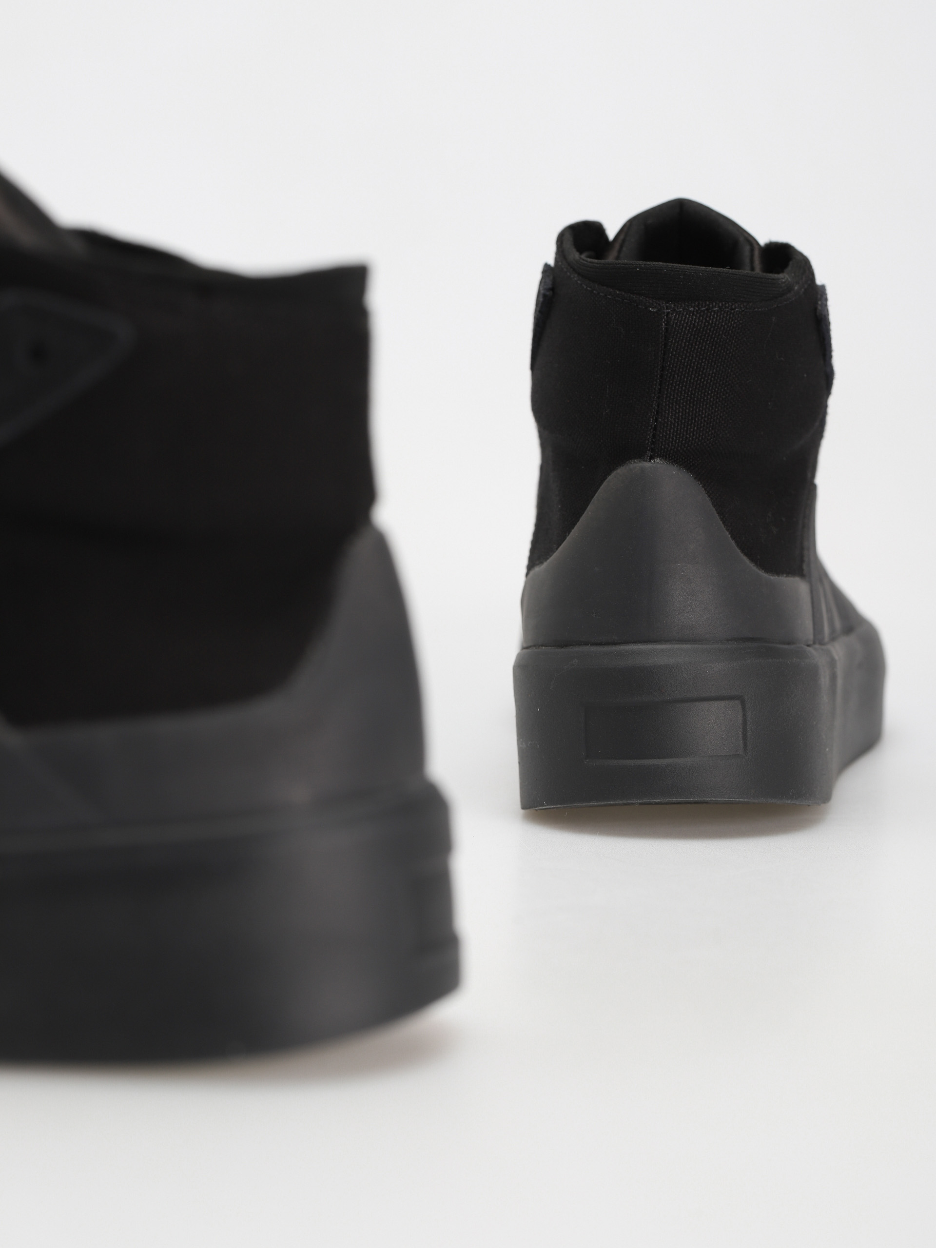adidas Originals Znsored Hi Shoes (cblack/cblack/cblack)