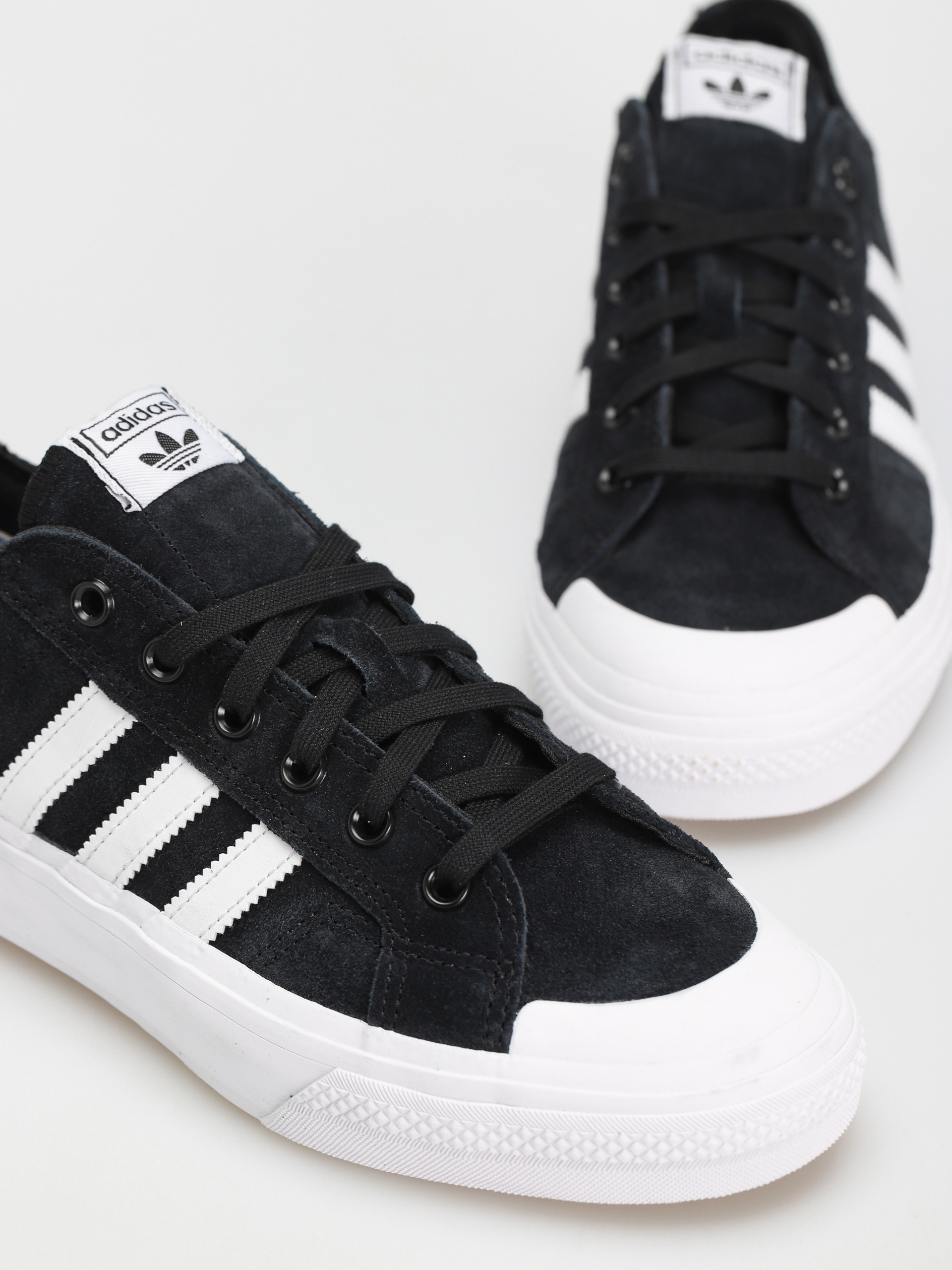 adidas Nizza Low Adv Schuhe (cblack/ftwwht/ftwwht)