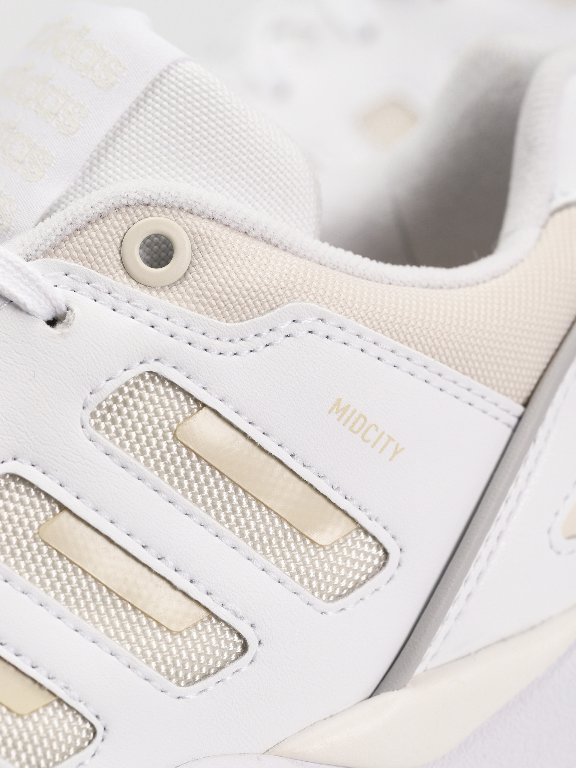 adidas Midcity Low Schuhe (ftwwht/cwhite/cwhite)