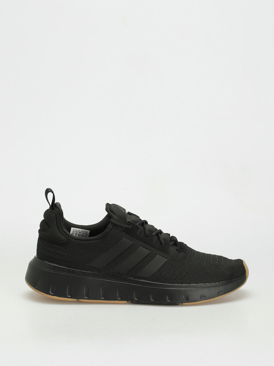 adidas Swift Run 23 Schuhe (cblack/cblack/gum3)