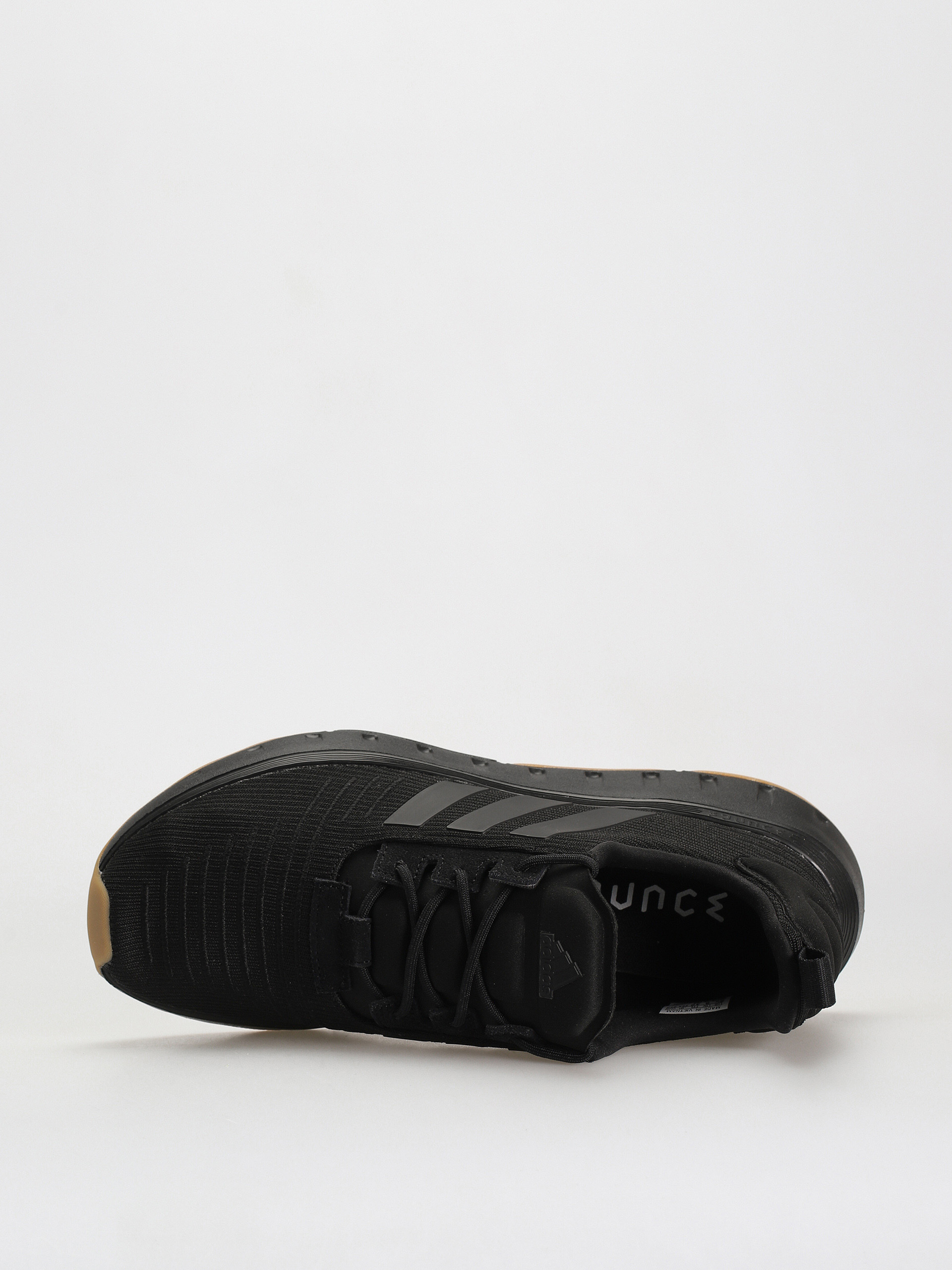 adidas Swift Run 23 Shoes (cblack/cblack/gum3)