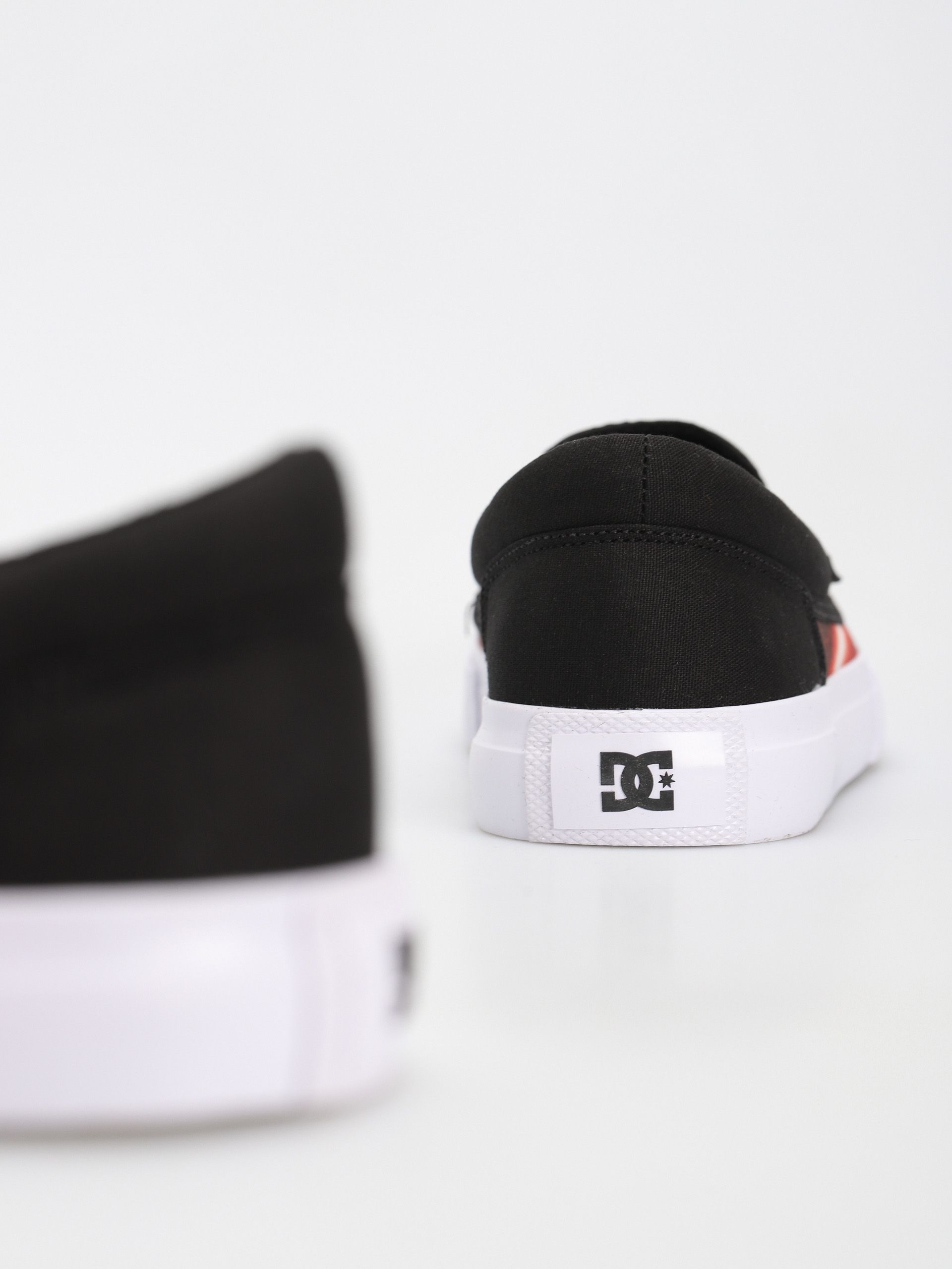 DC X Star Wars Manual Slip Shoes (black/red)