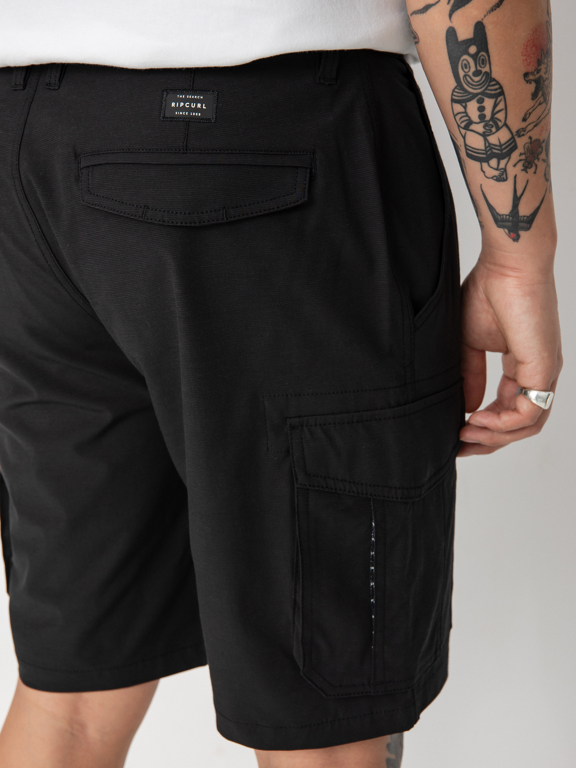 Rip Curl Boardwalk Trail Cargo Shorts (black)