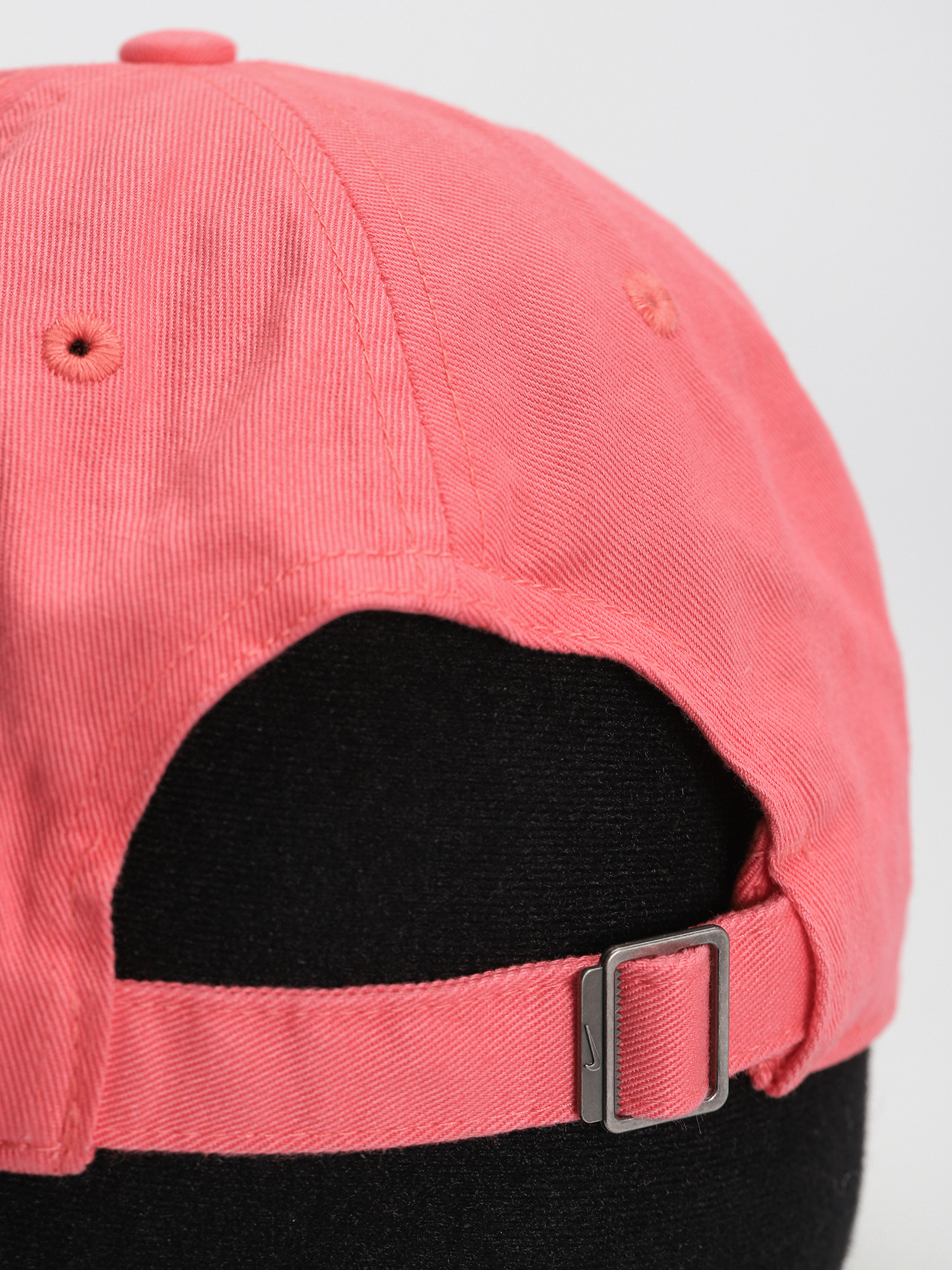 Nike SB Heritage86 Futura Washed Cap (sea coral/white)