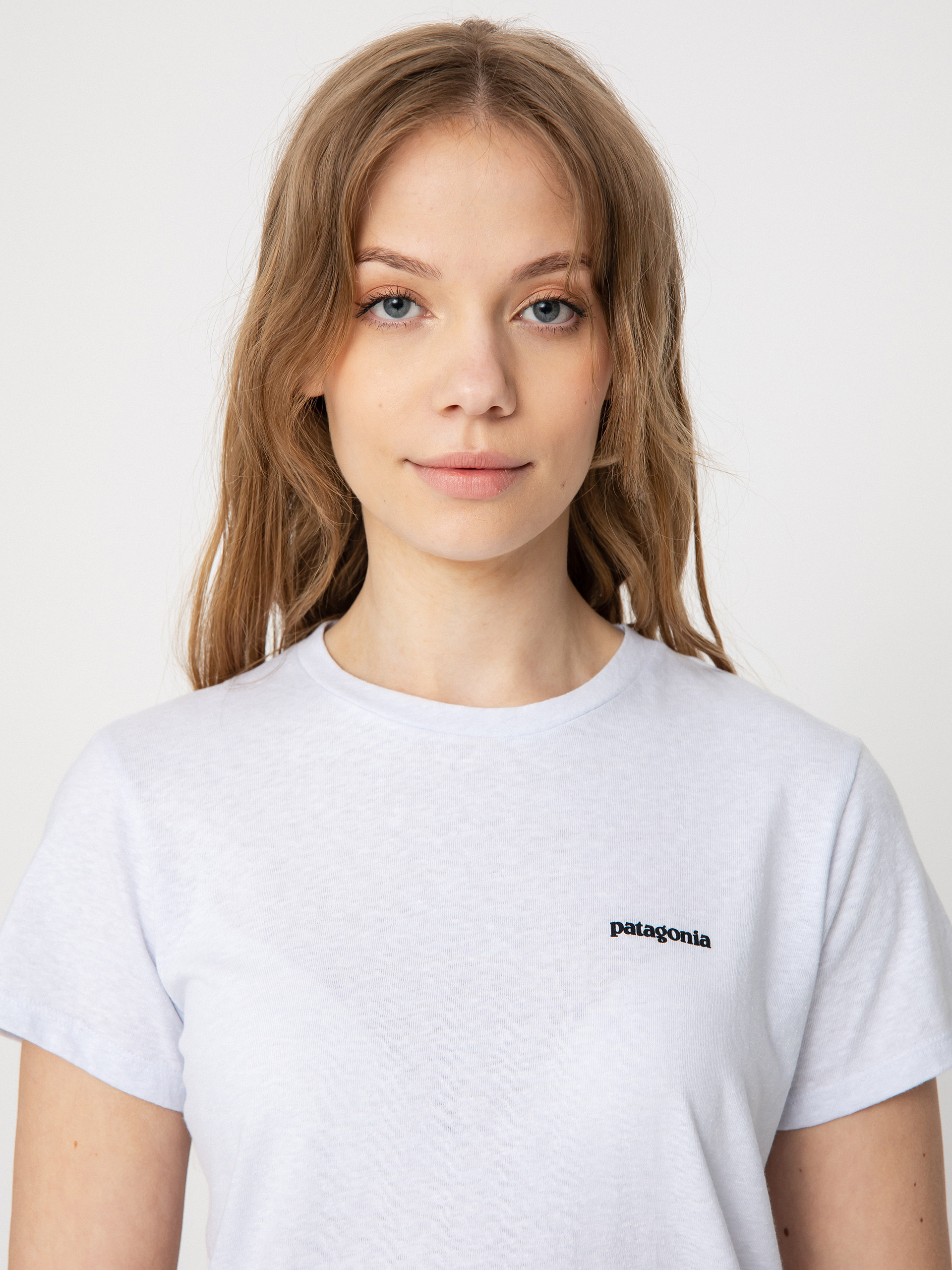Patagonia P 6 Logo Responsibili T-shirt Wmn (white)