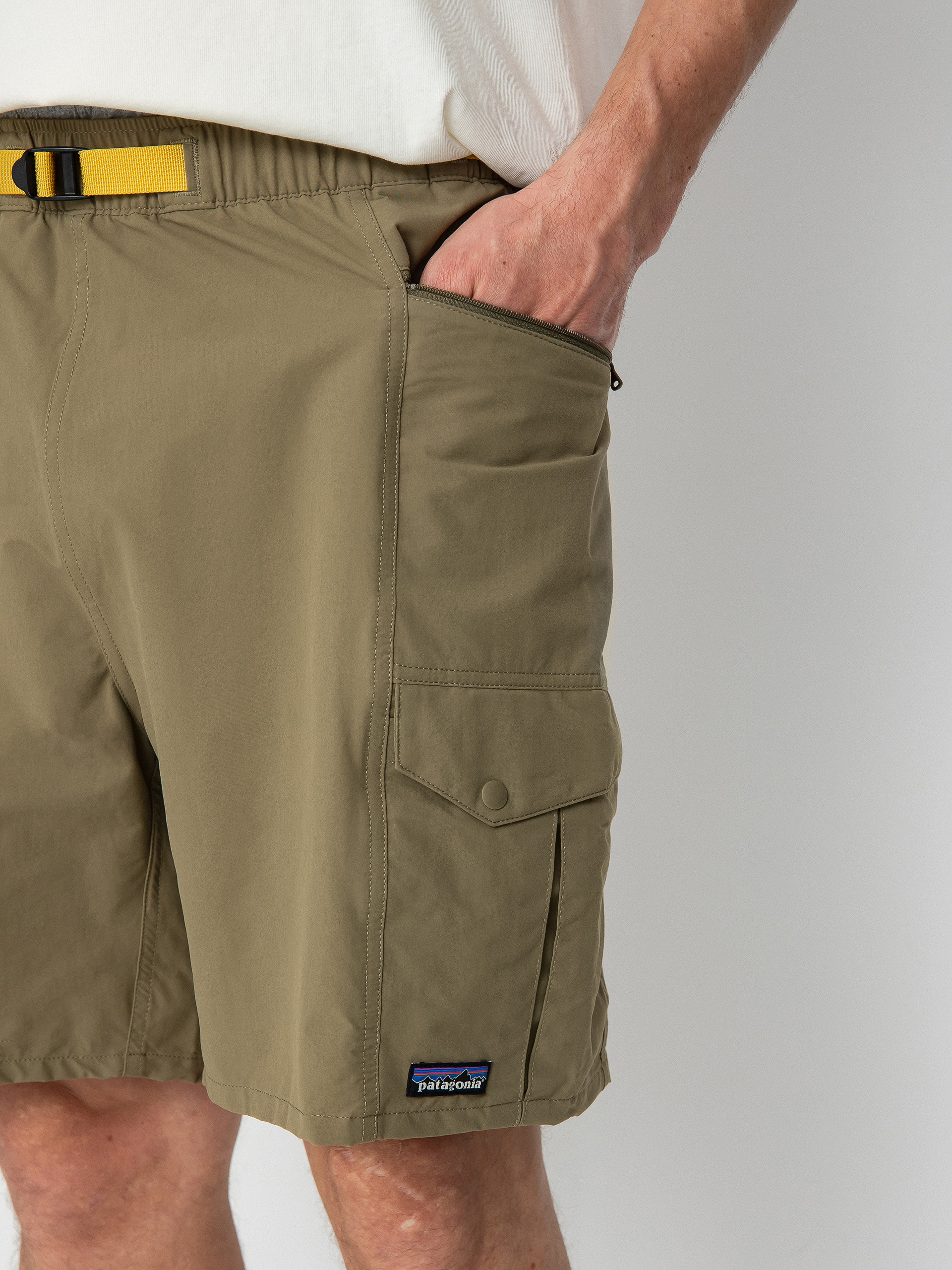 Patagonia Outdoor Everyday 7in Shorts (sage khaki)
