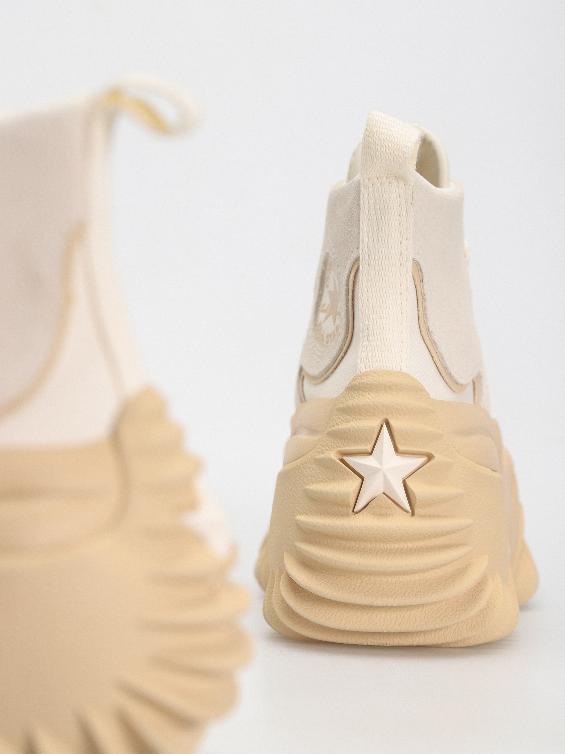 Converse Run Star Motion Cx Hi Shoes (egret/oat milk)