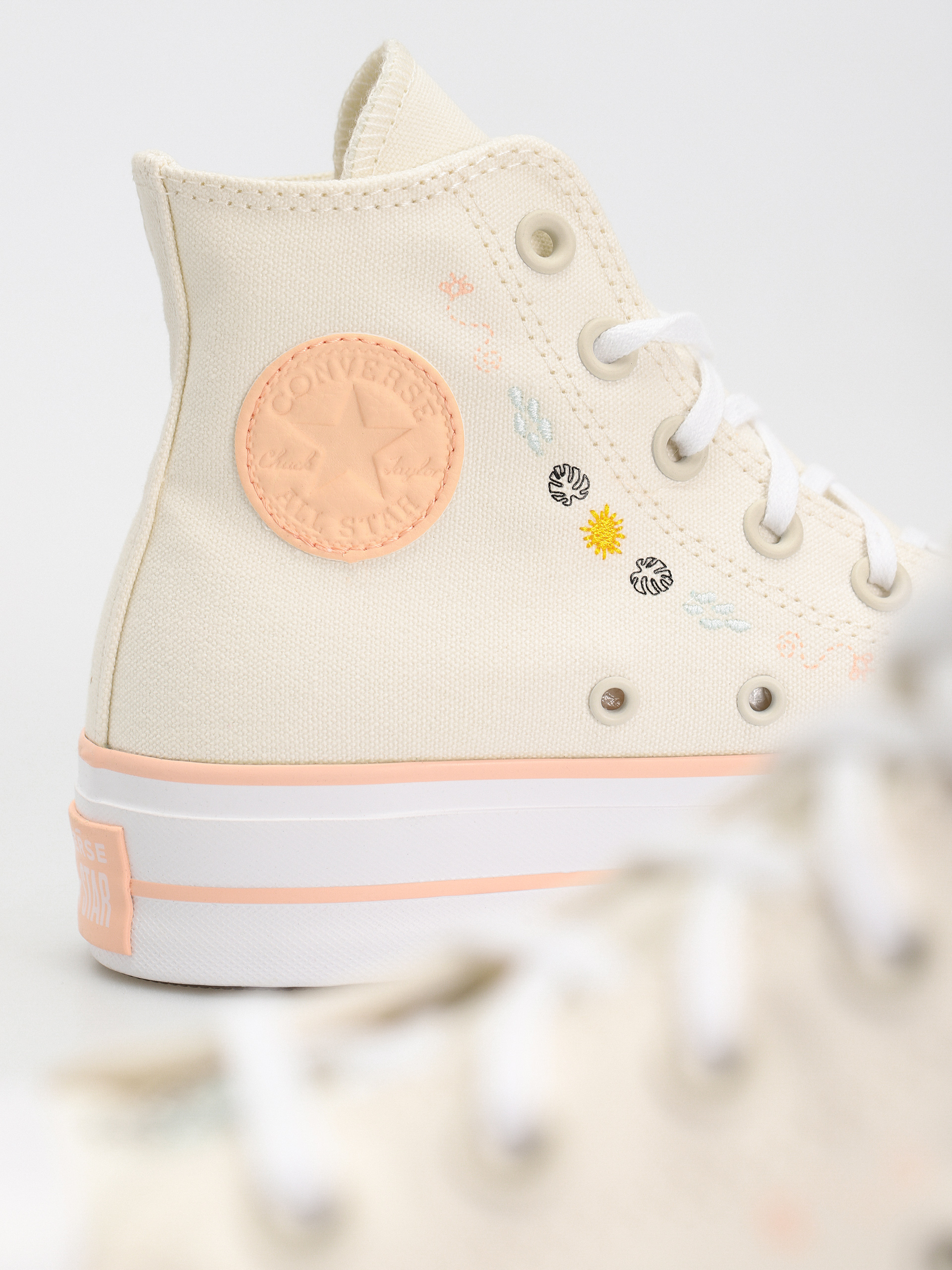 Converse Chuck Taylor All Star Lift Hi Chucks Wmn (egret)