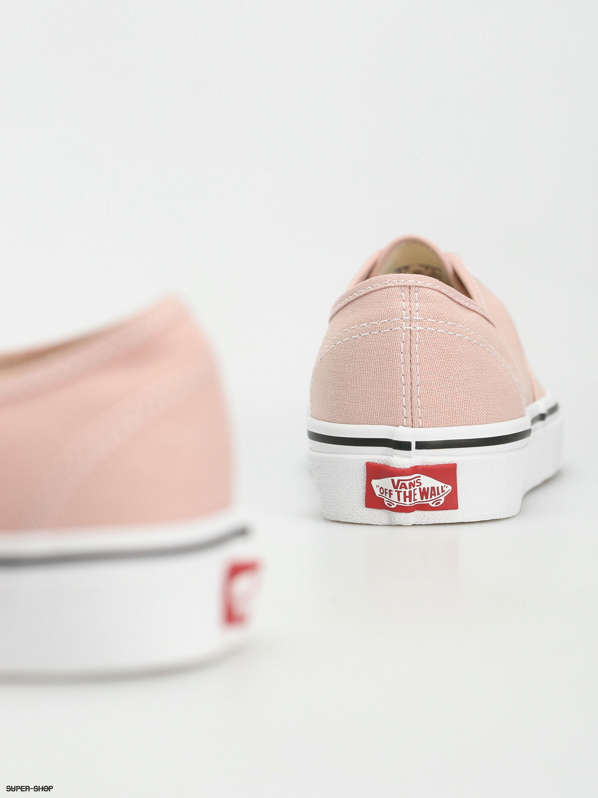 Vans hotsell roses authentic