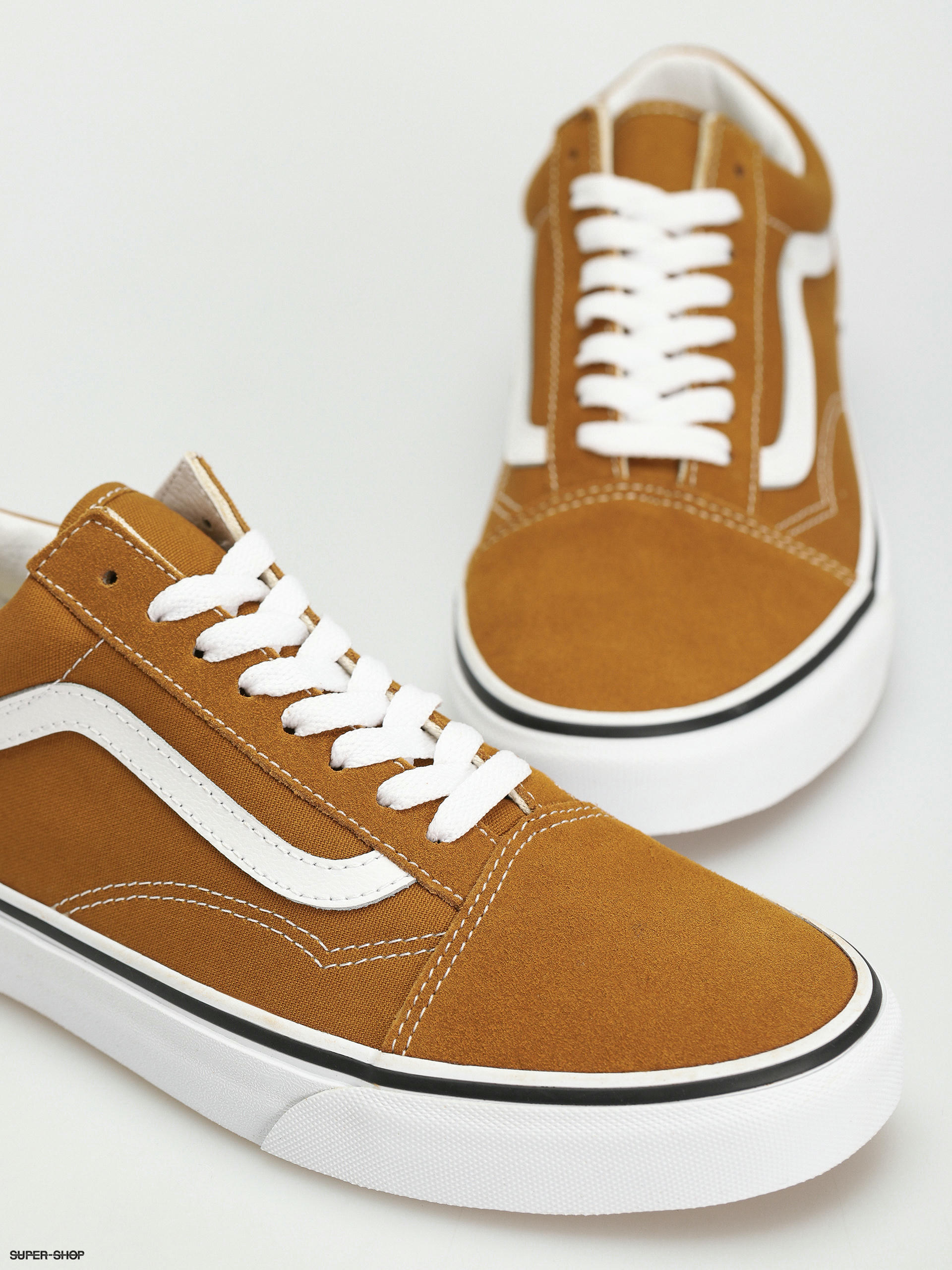 Vans Old Skool Shoes (color theory golden brown)