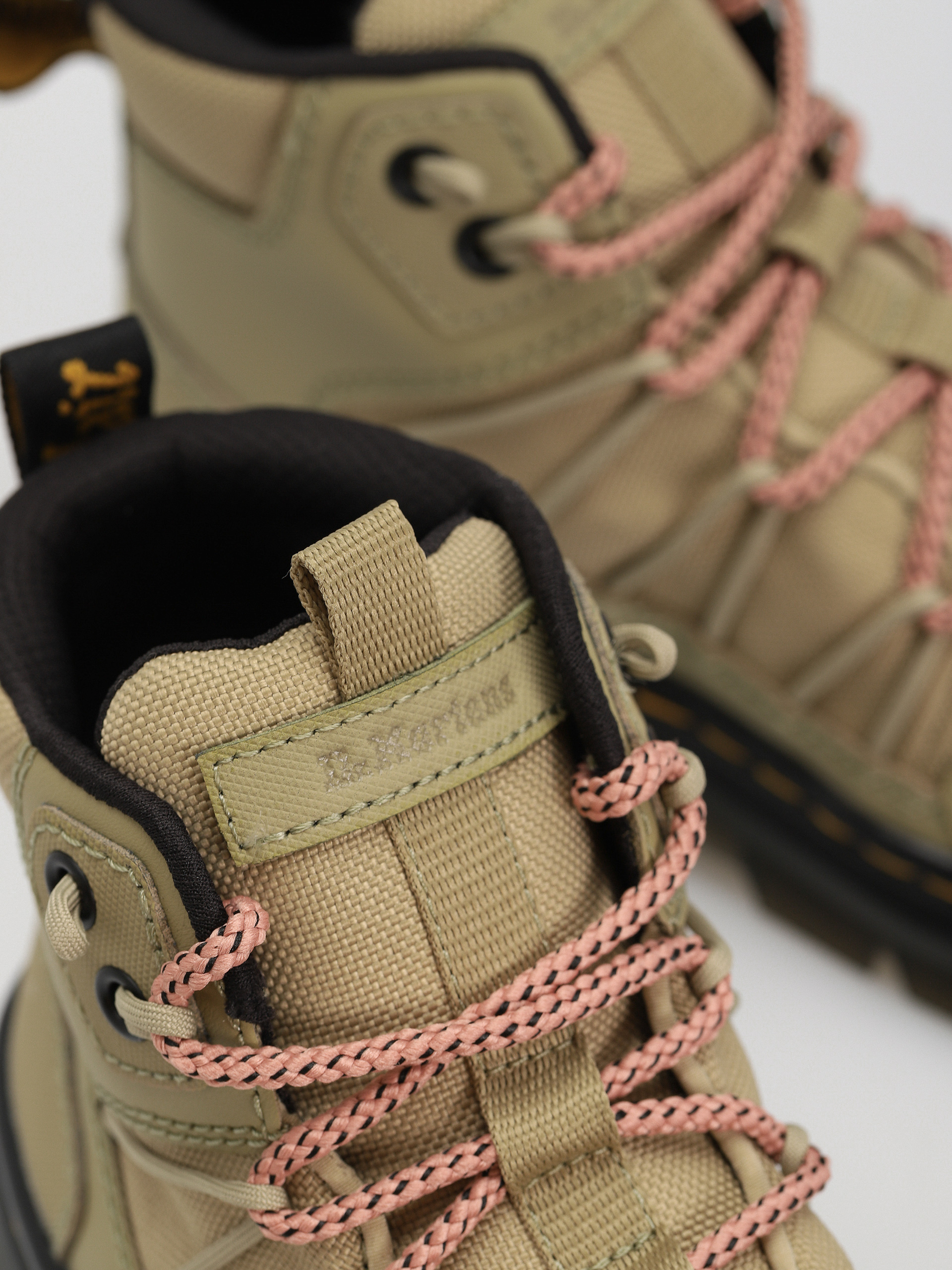 Dr. Martens Buwick Schuhe Wmn (pale olive)