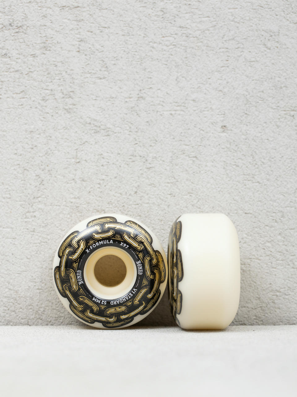 Bones X Formula V1 Standard 97A Rollen (white/black)