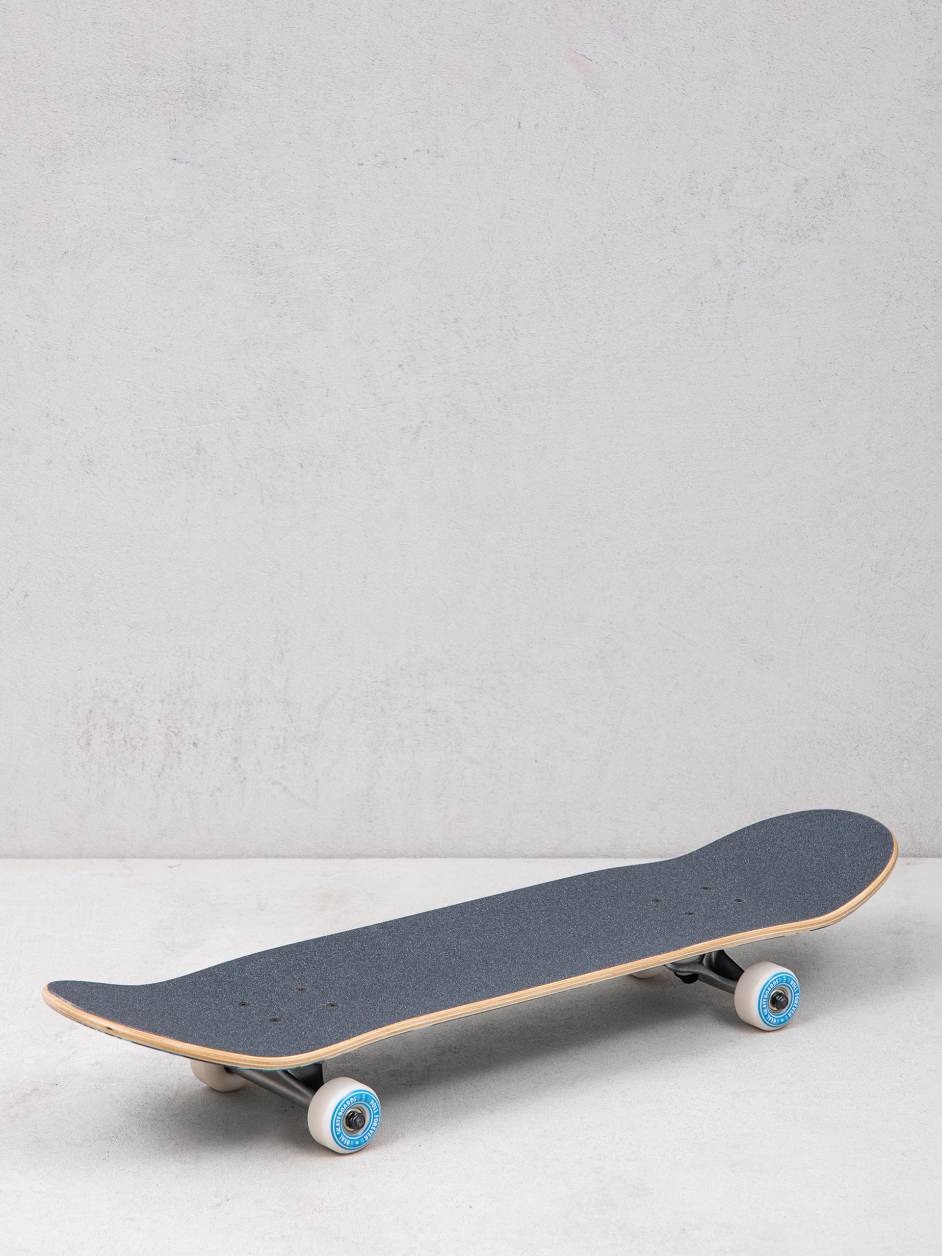 Real Stealth Ovals Skateboard (black/blue)