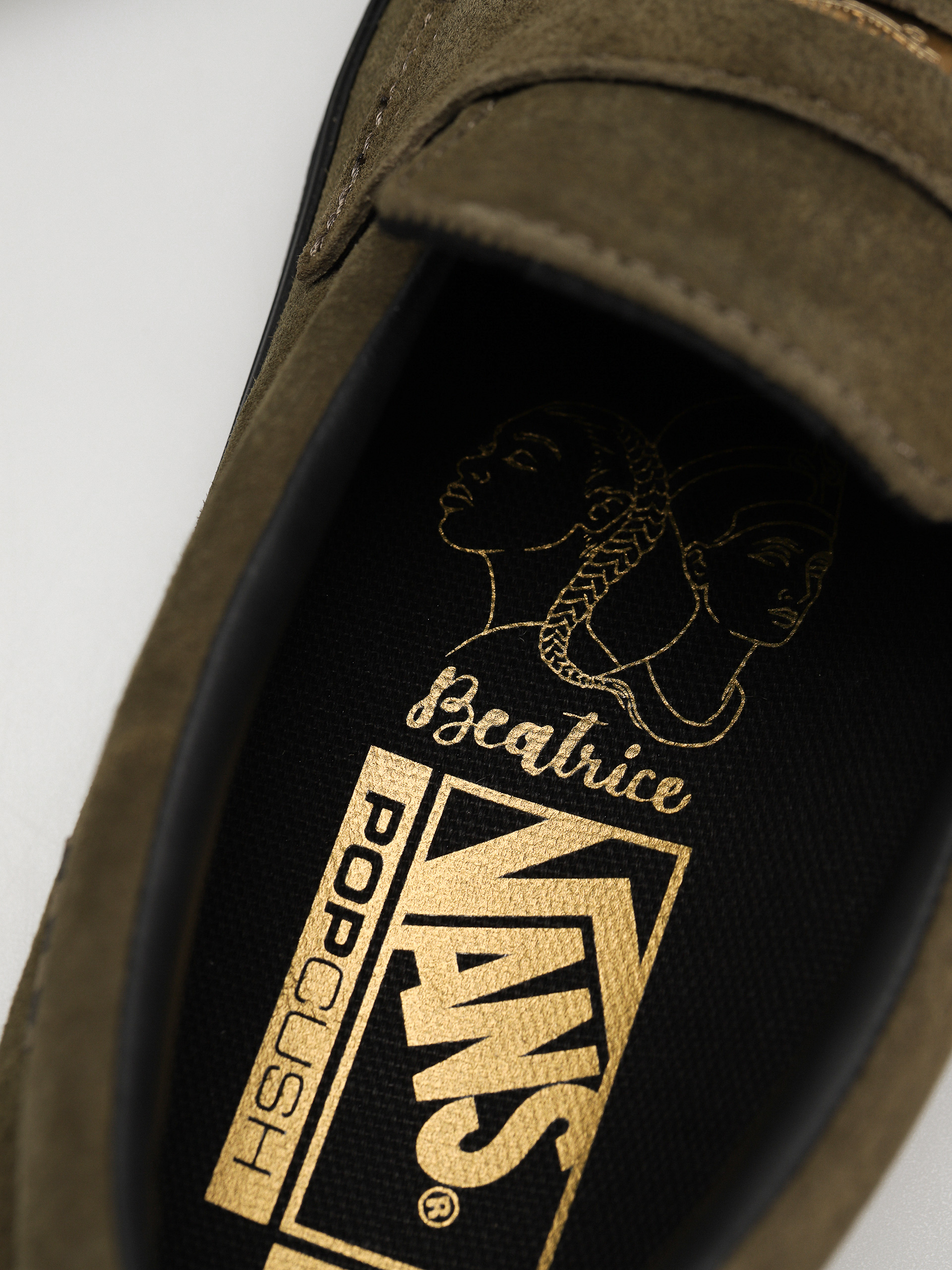 Vans Zahba Skate Style 53 X Beatrice Domond Schuhe (dark olive)