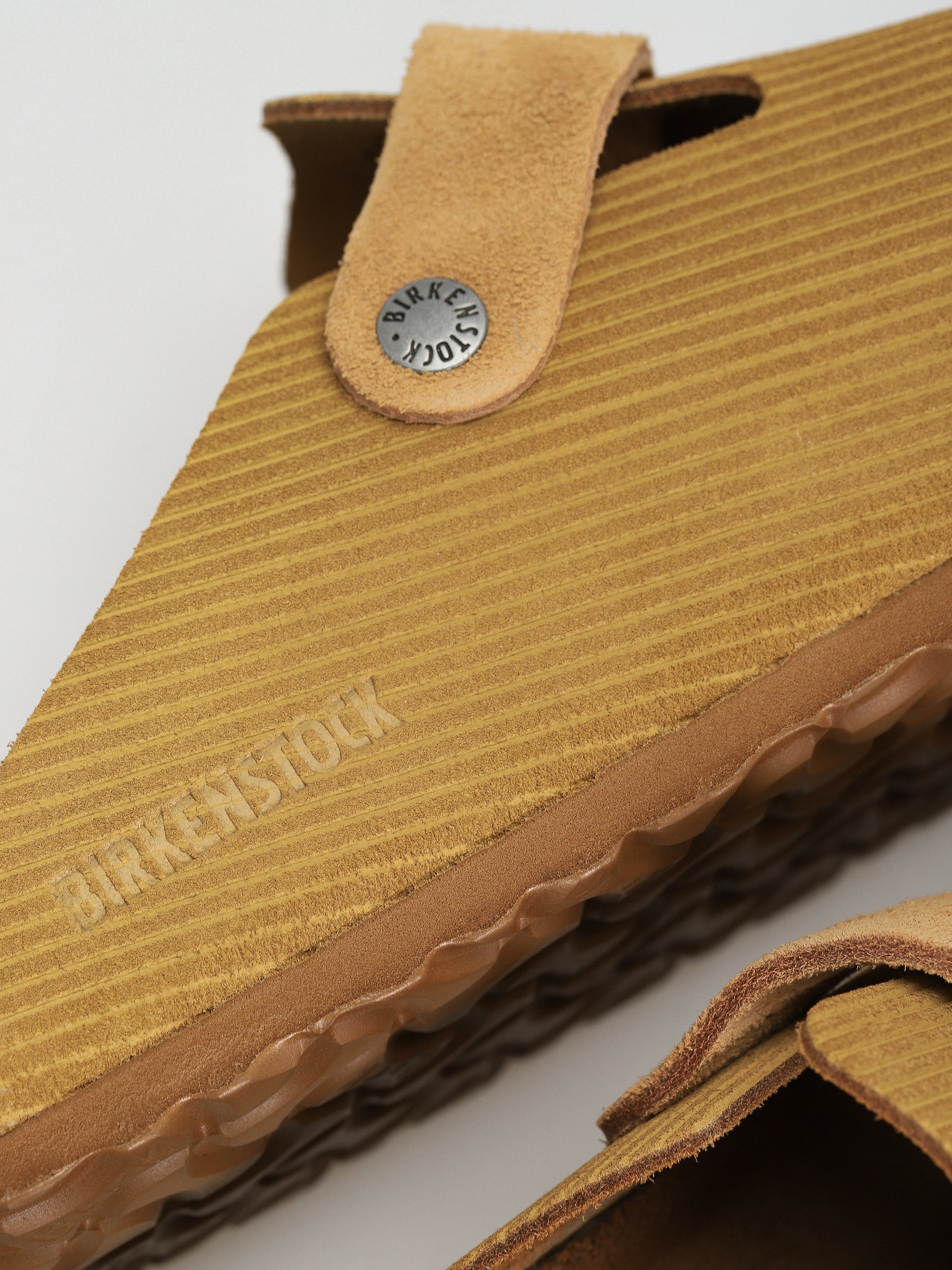 Birkenstock Boston Suede Embossed Regular Flip-flops (corduroy cork brown)