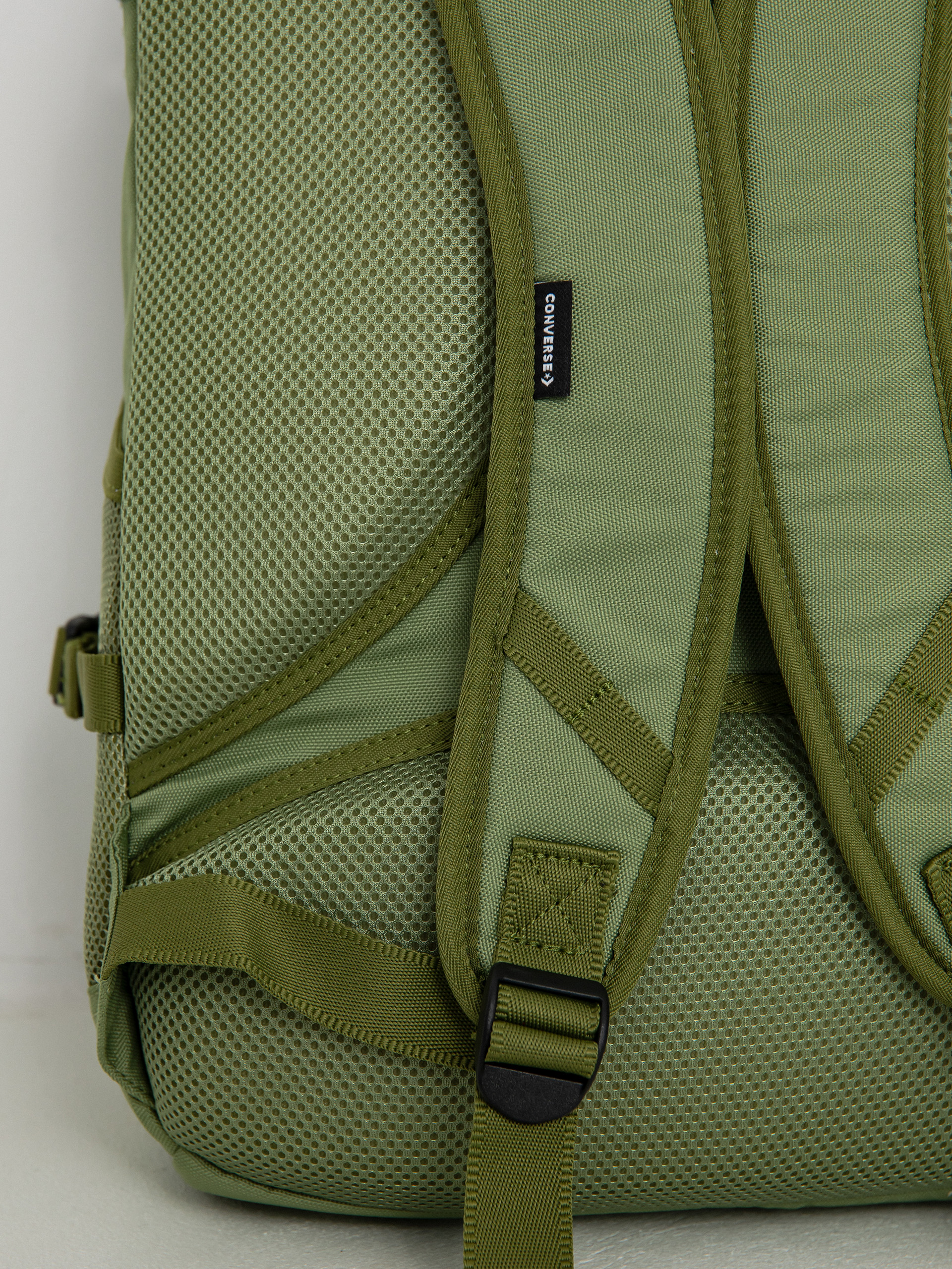 Converse Straight Edge Backpack (alligator friend)