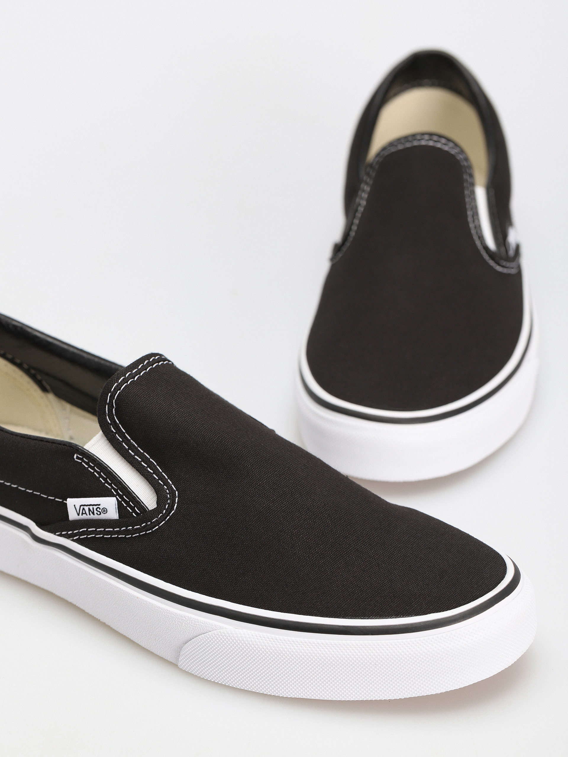 Vans Classic Slip On Shoes (black)