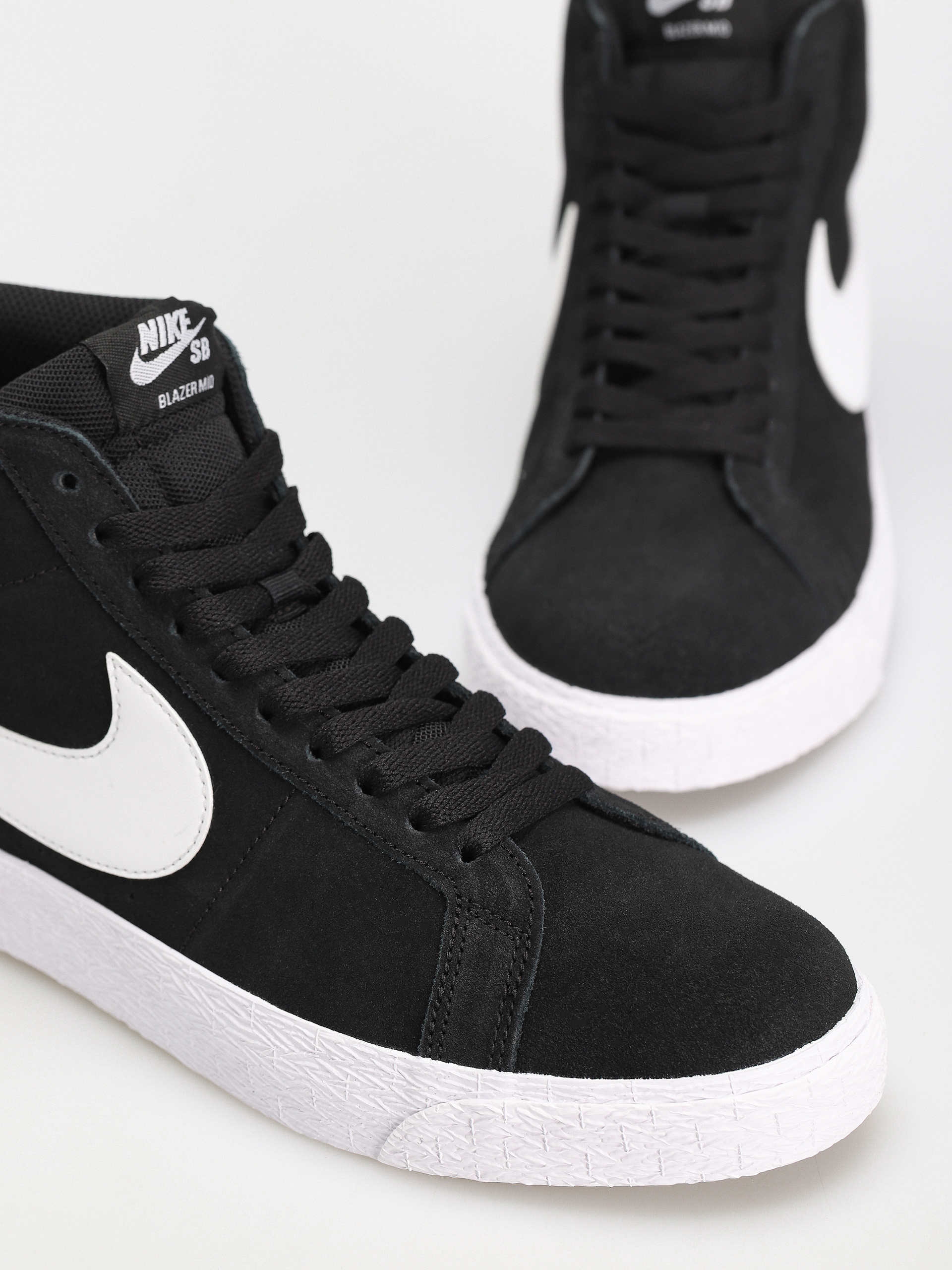 Nike SB Zoom Blazer Mid Shoes (black/white white white)
