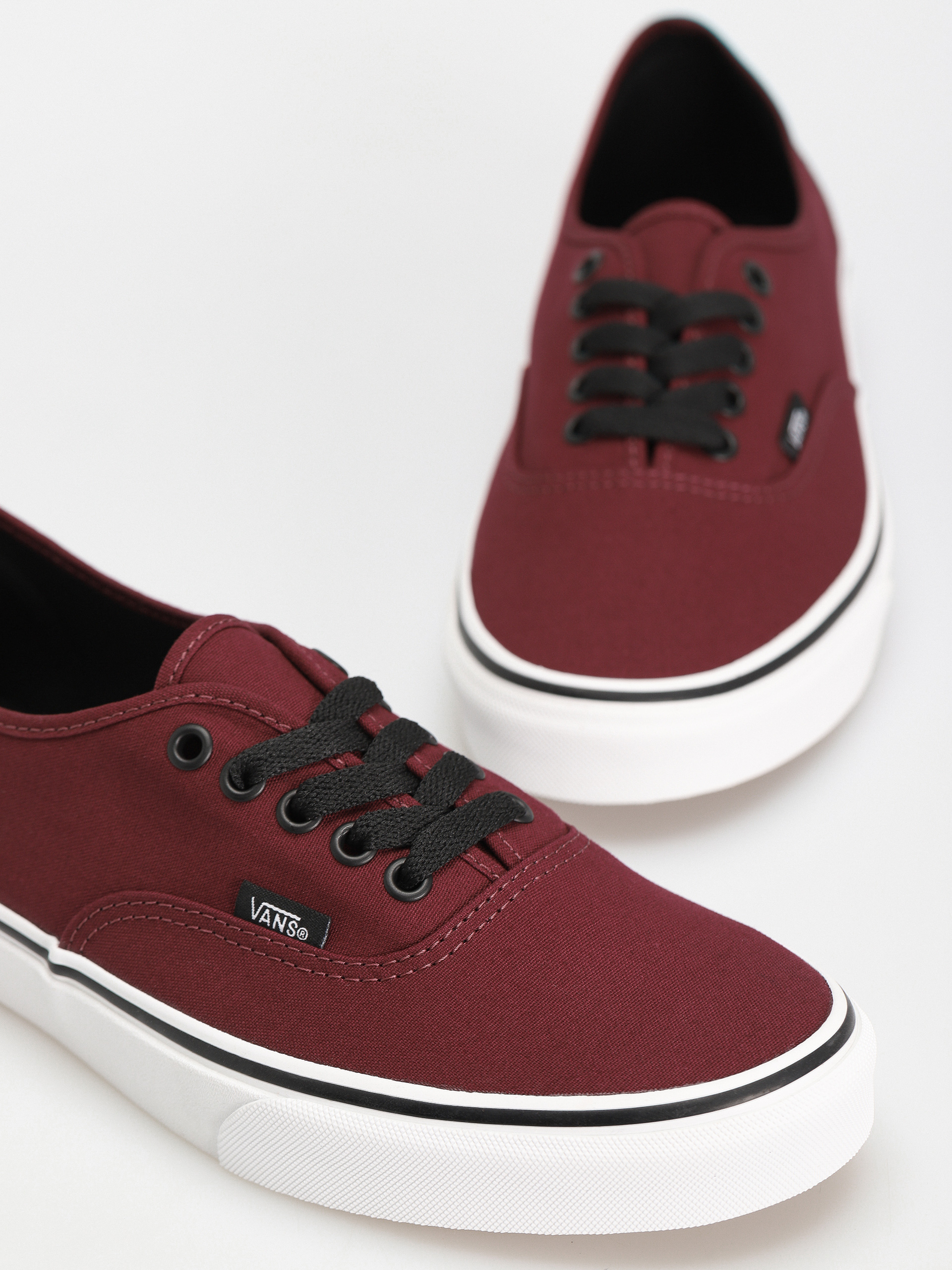 Vans Authentic Shoes (port royal/black)