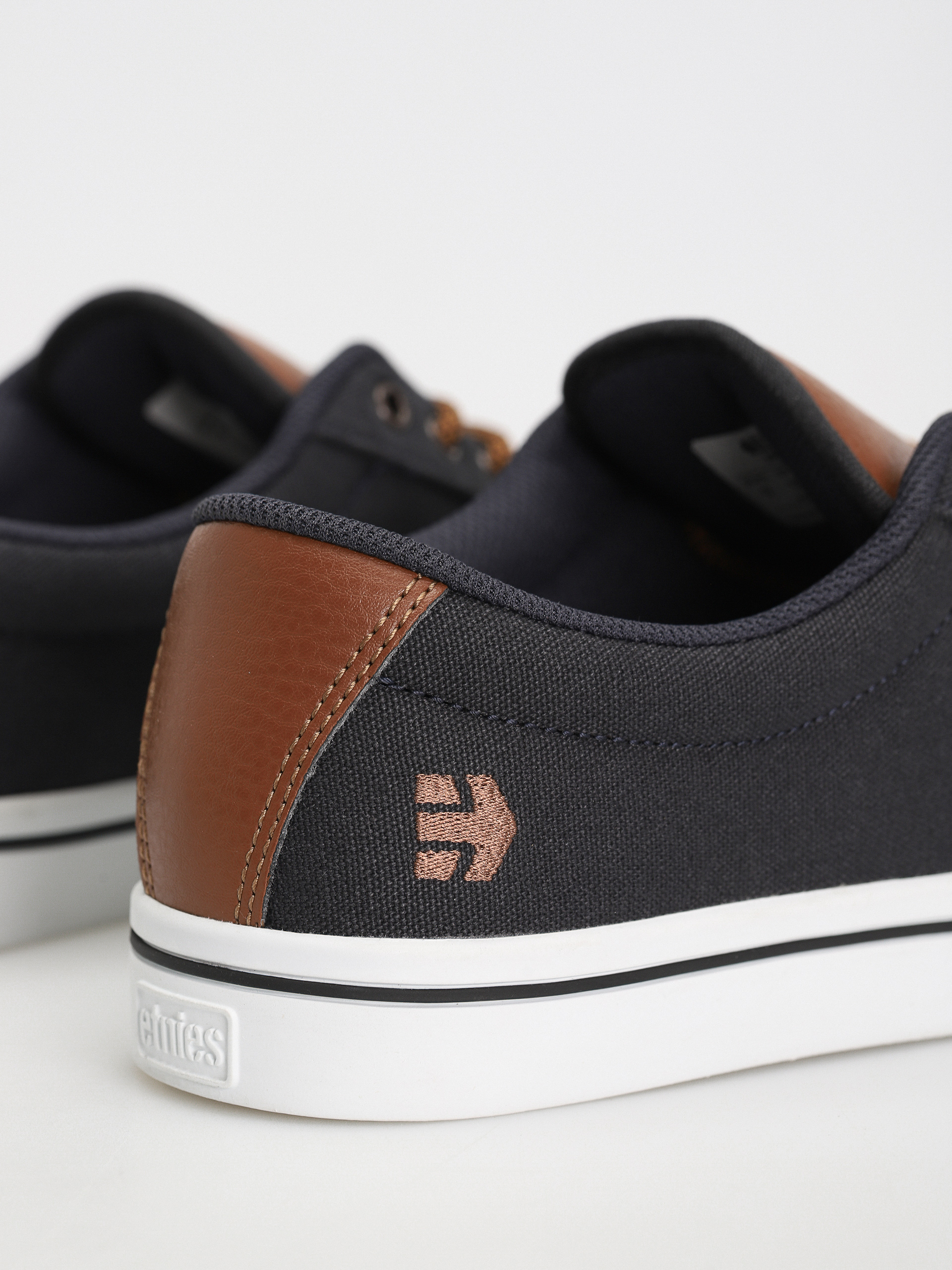 Etnies Jameson 2 Eco Shoes (navy/tan/white)