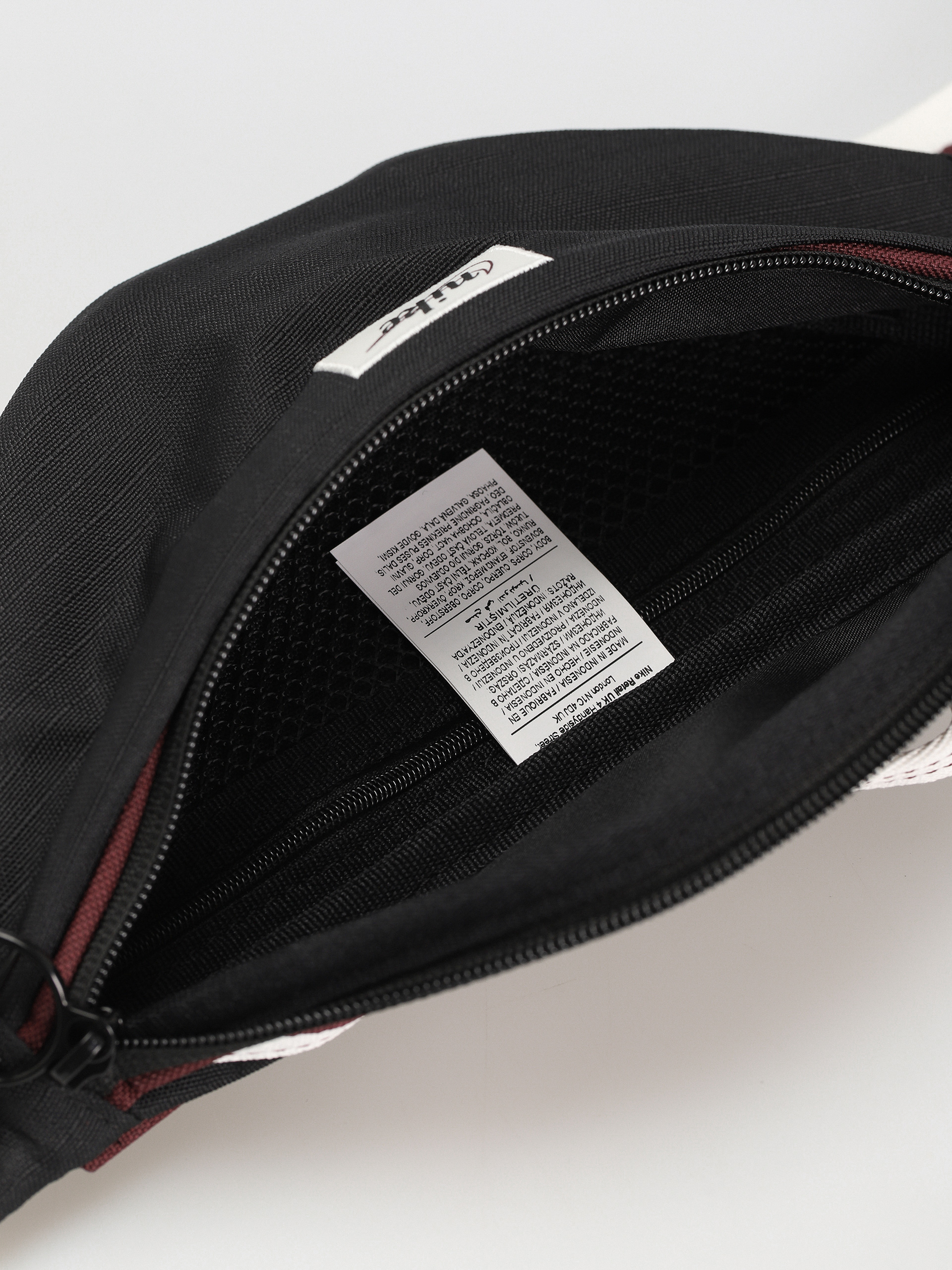 Nike SB Heritage Gürteltasche (black/sail/night maroon)