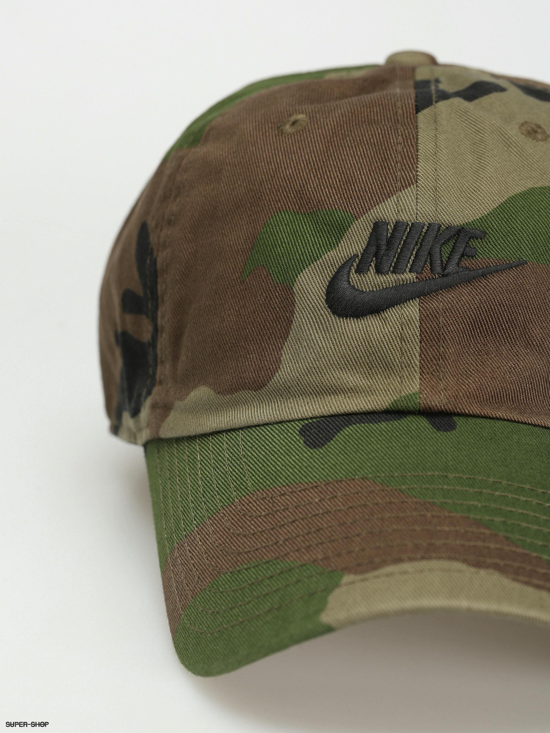 Nike camo outlet cap