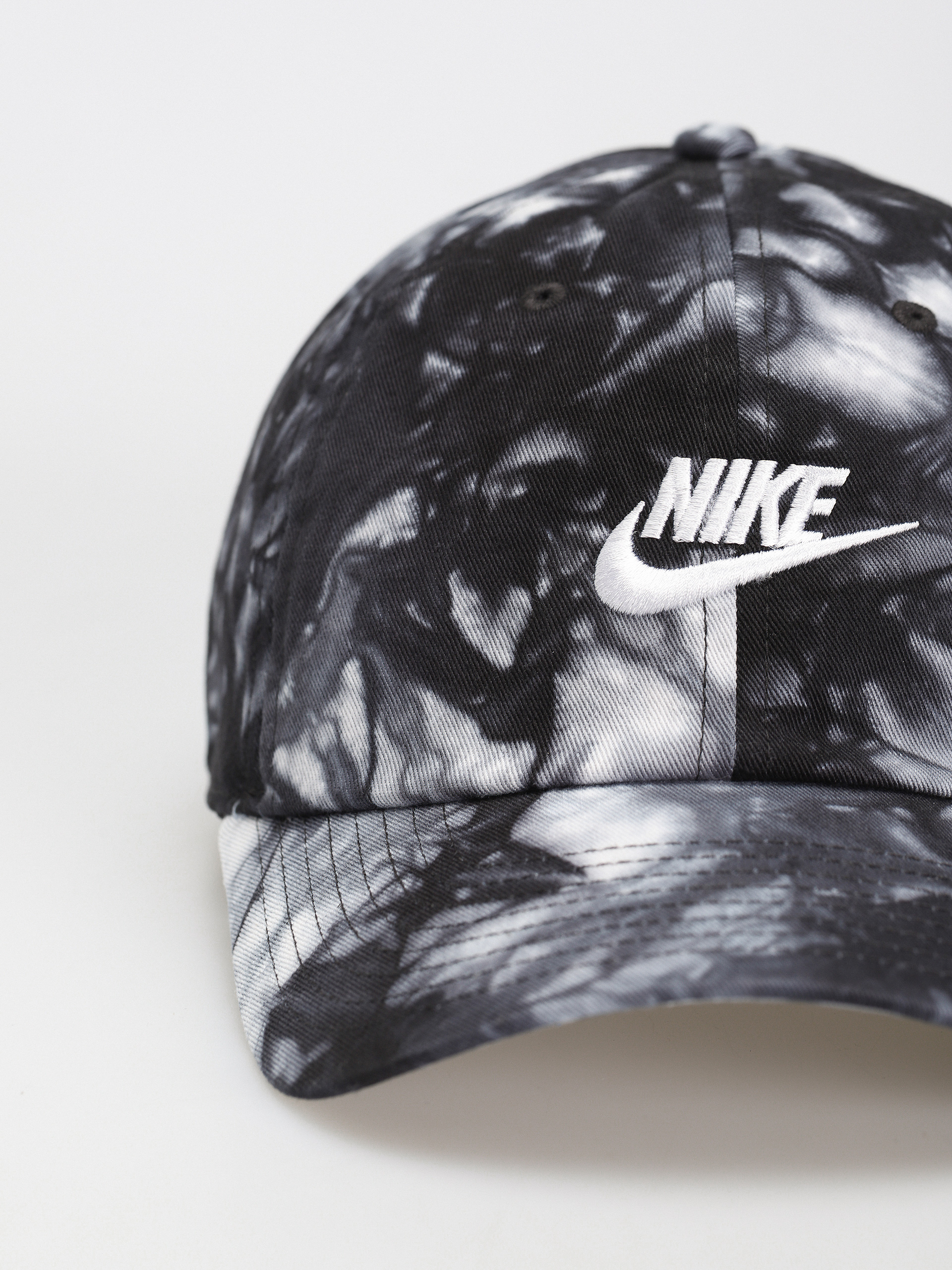 Nike SB Club Cap (black/wolf grey/white)