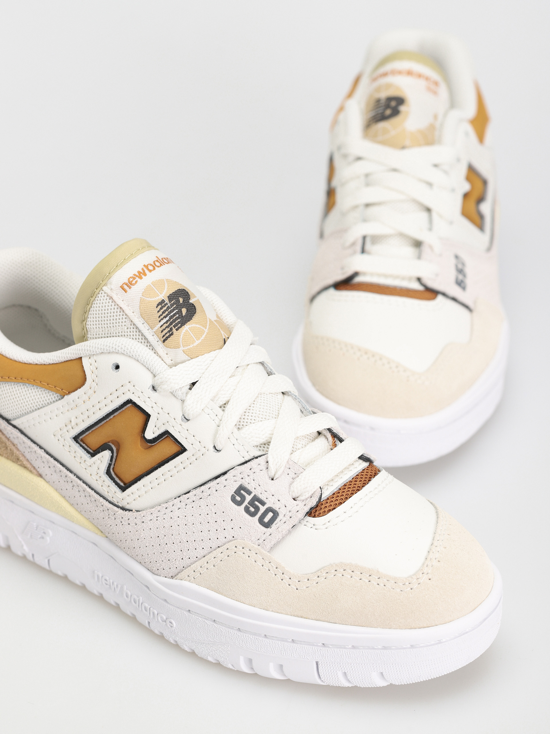 New Balance 550 Schuhe Wmn (sea salt)