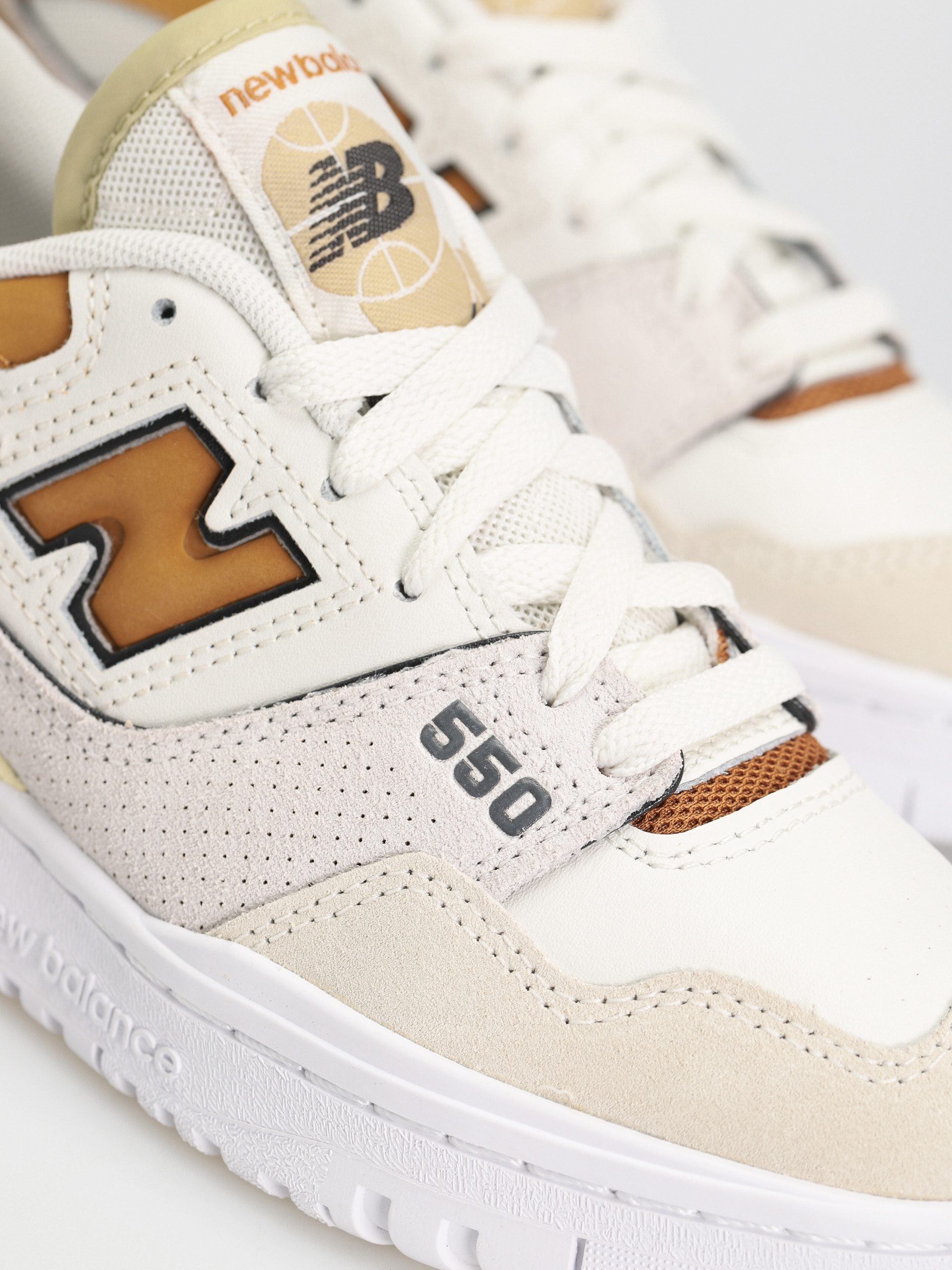 New Balance 550 Schuhe Wmn (sea salt)