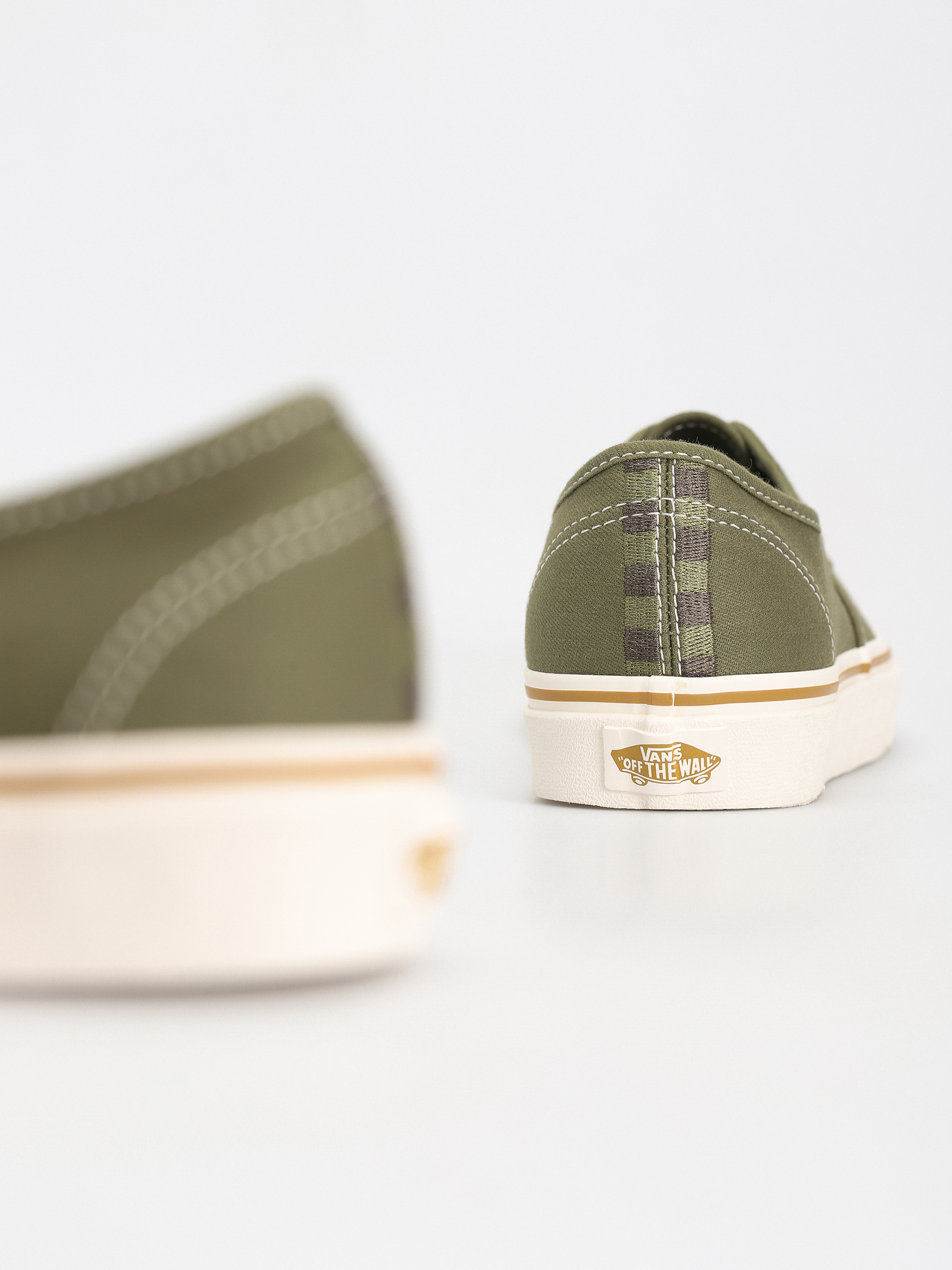 Vans Authentic Shoes (embroidered check loden green)