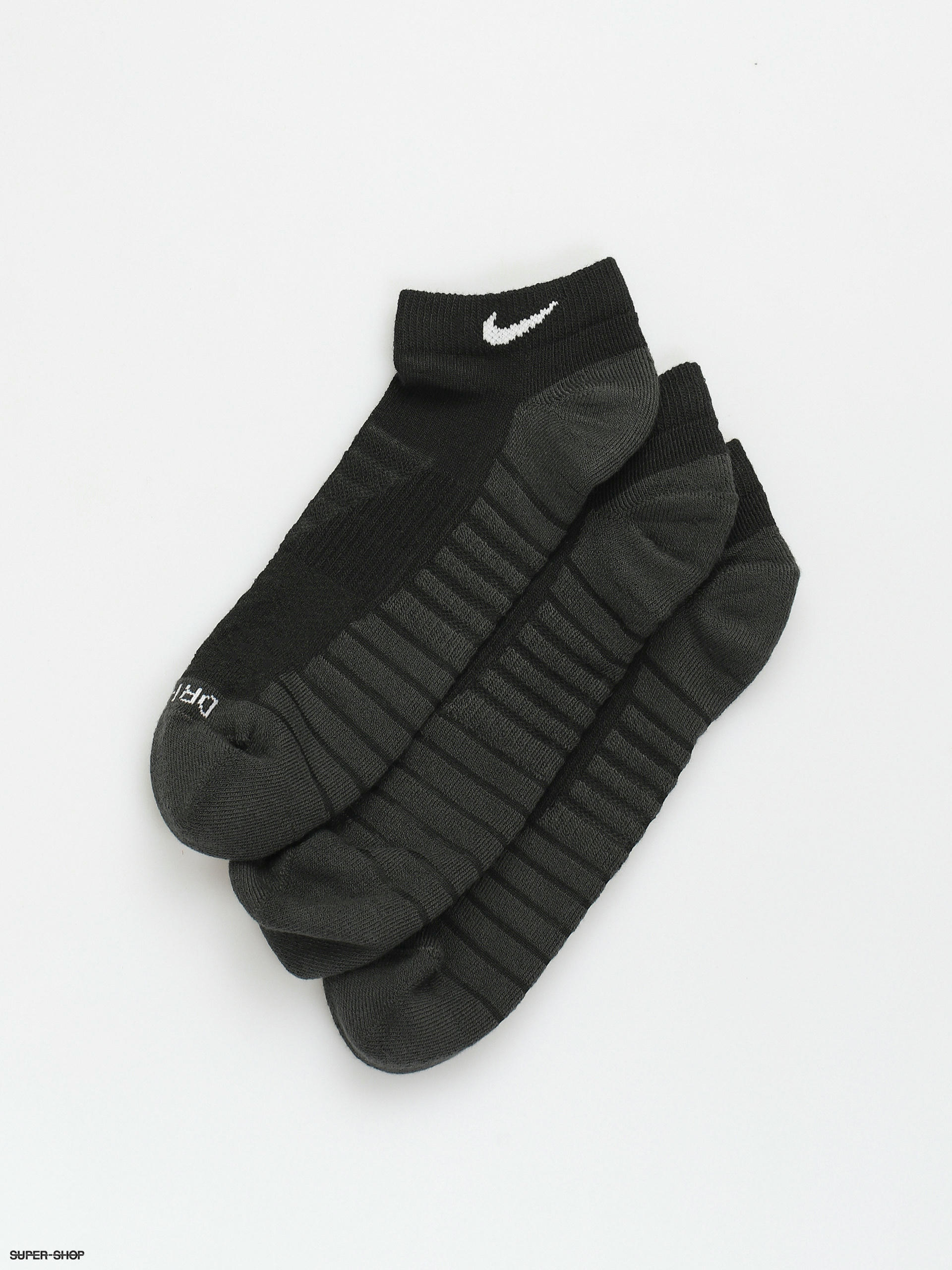 Nike everyday hotsell max socks