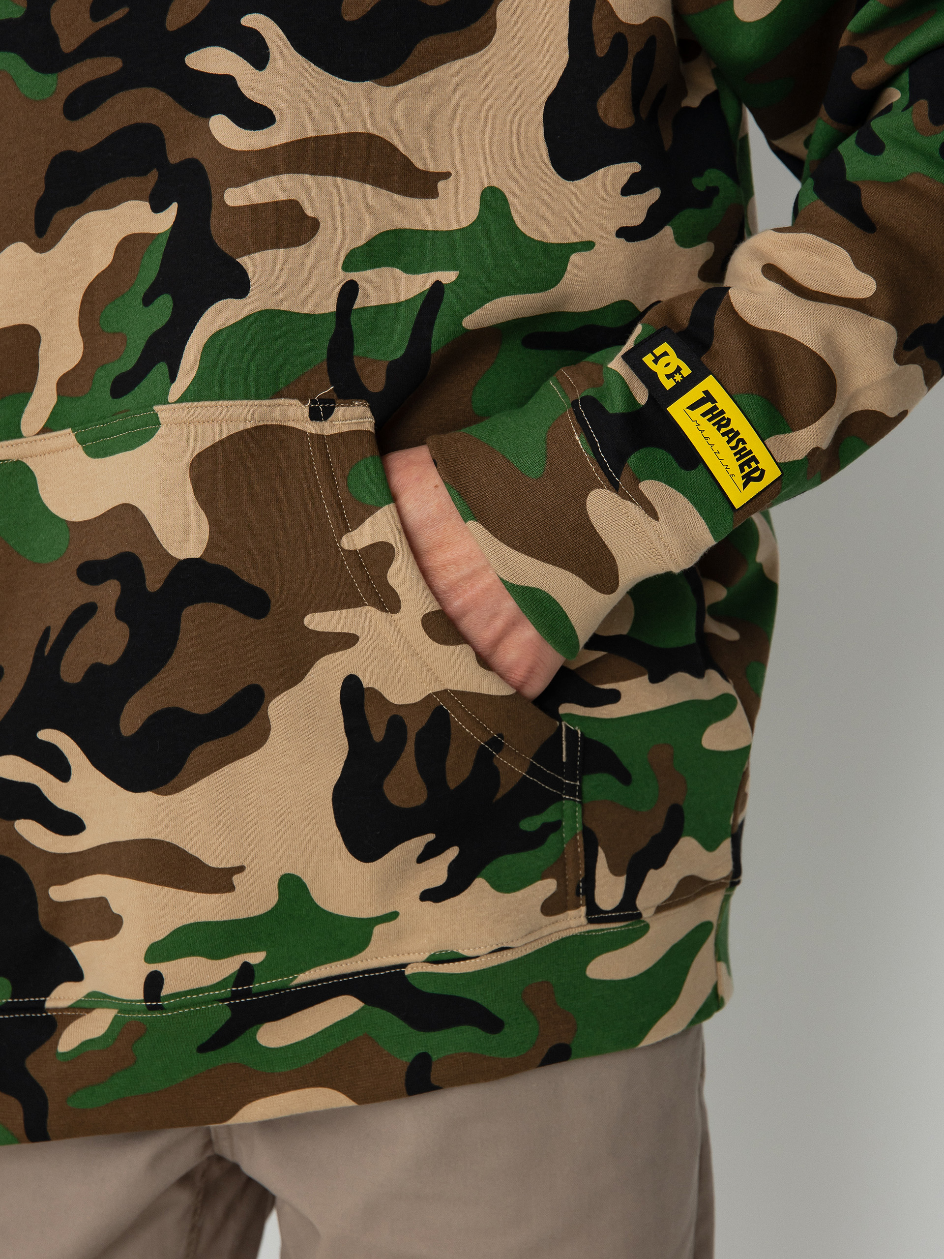 DC X Thrasher Hoodie (army camo)